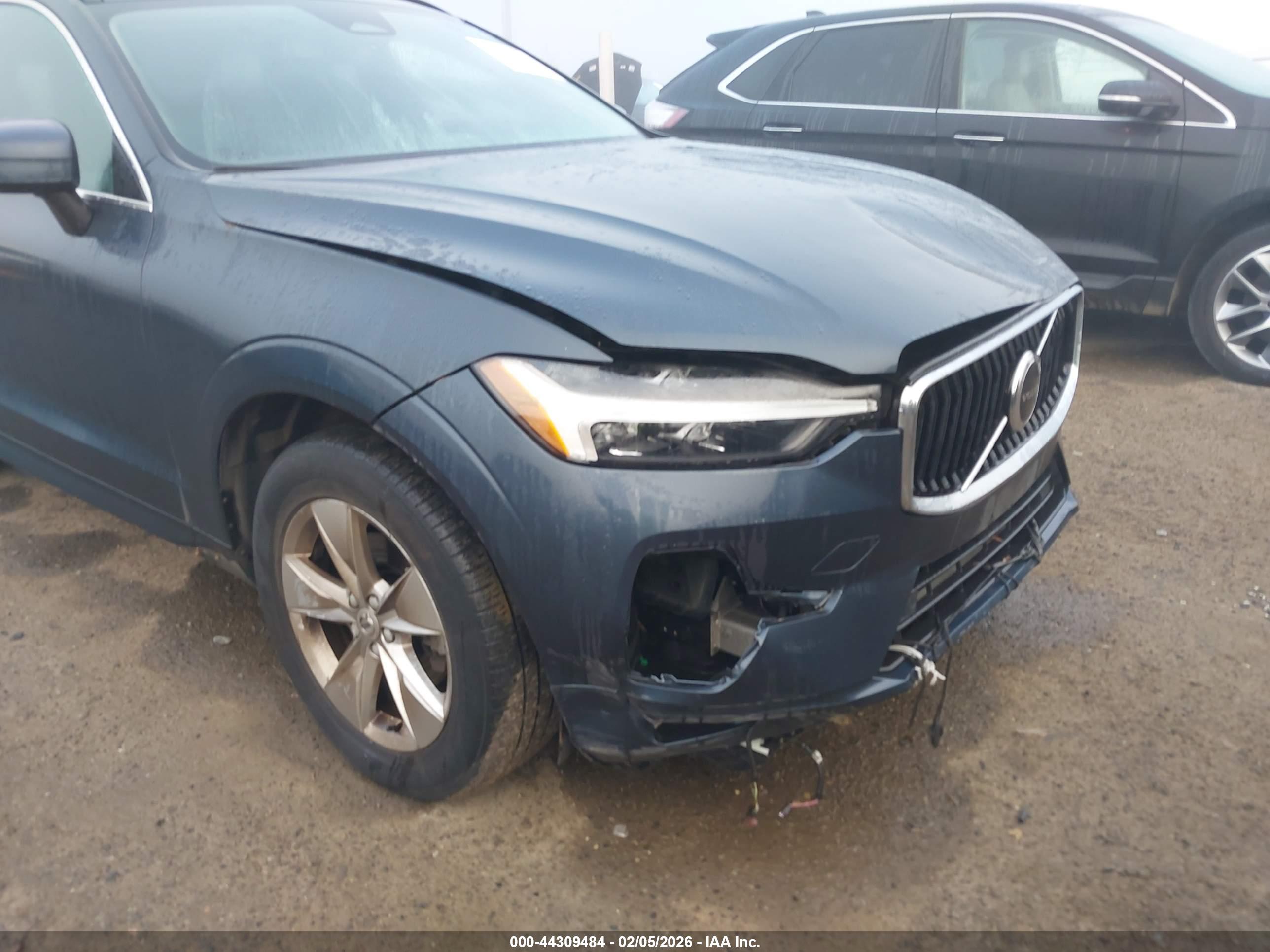 VOLVO XC60 image 6