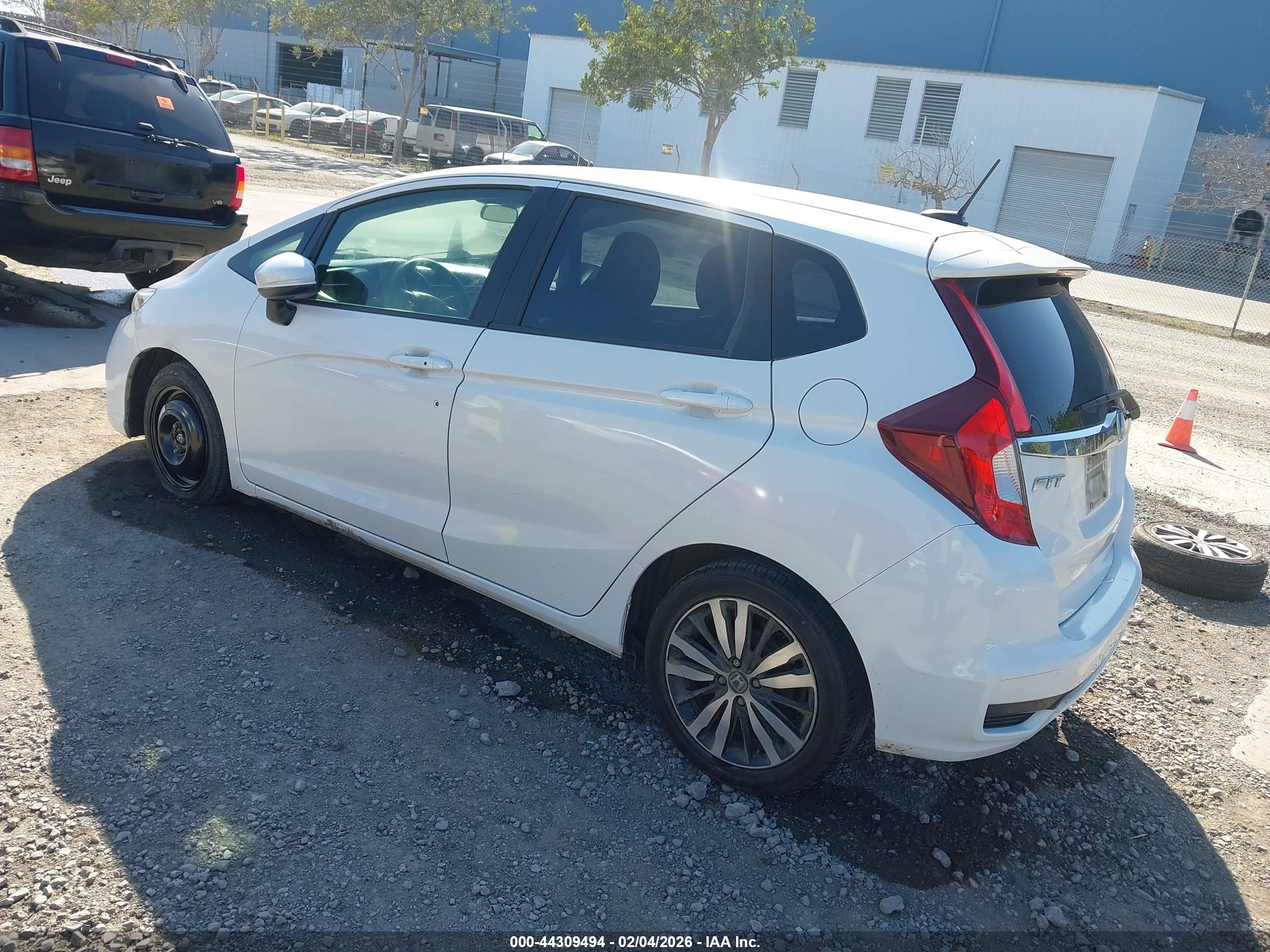 HONDA FIT image 3