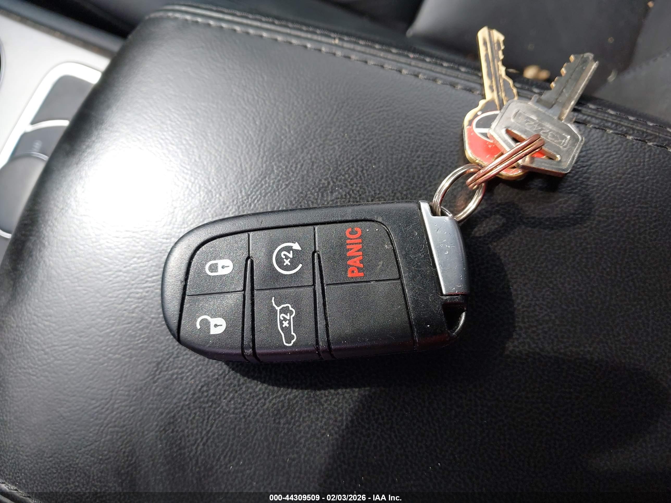 JEEP GRAND image 11