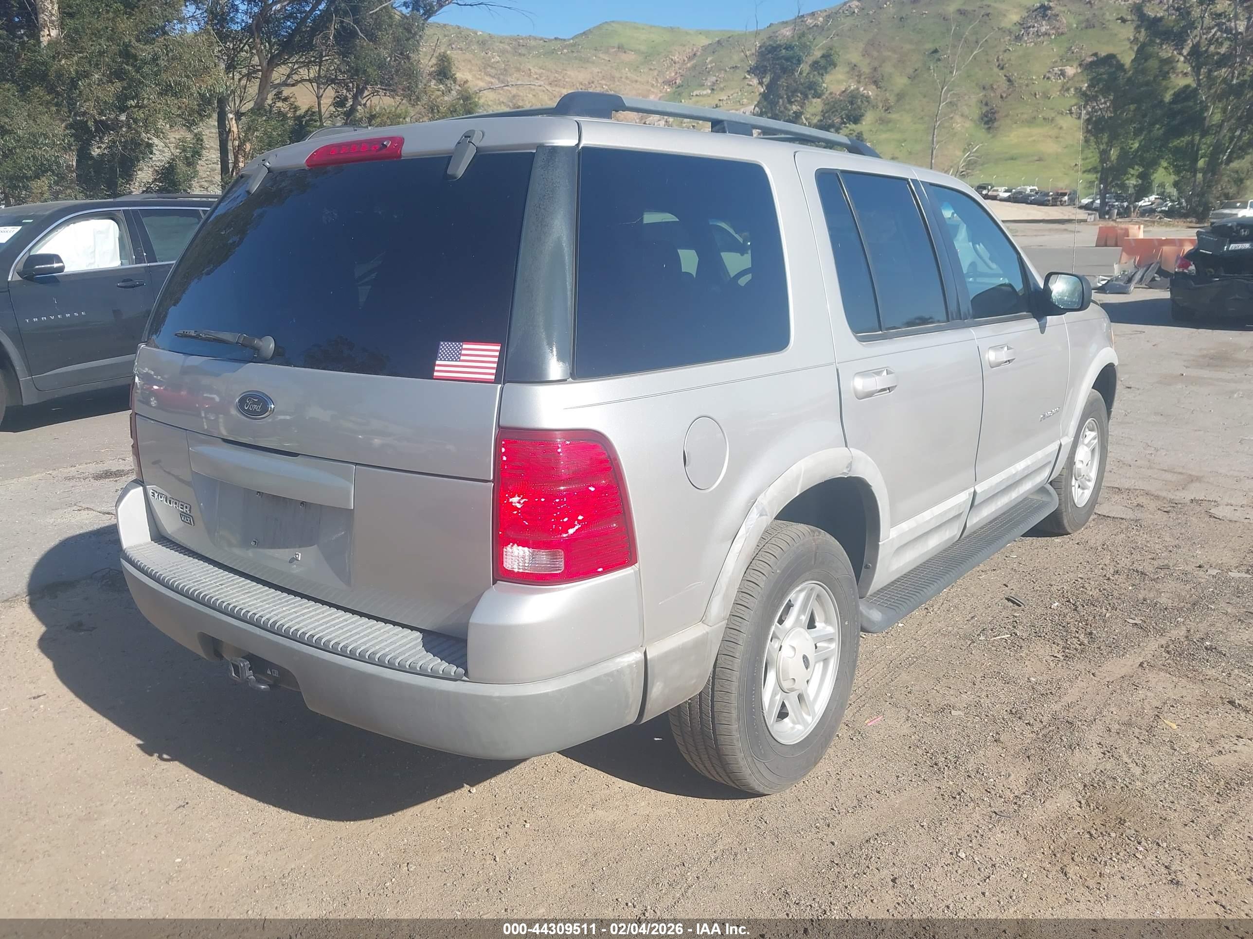 FORD EXPLORER image 4