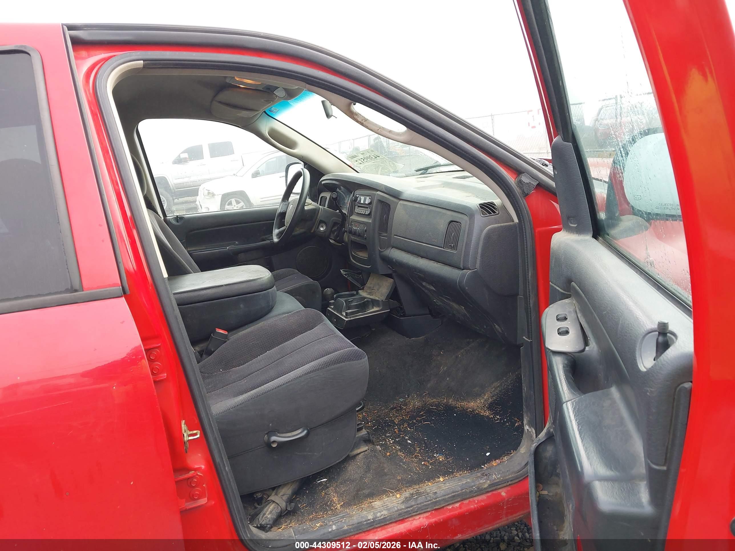 DODGE RAM image 5