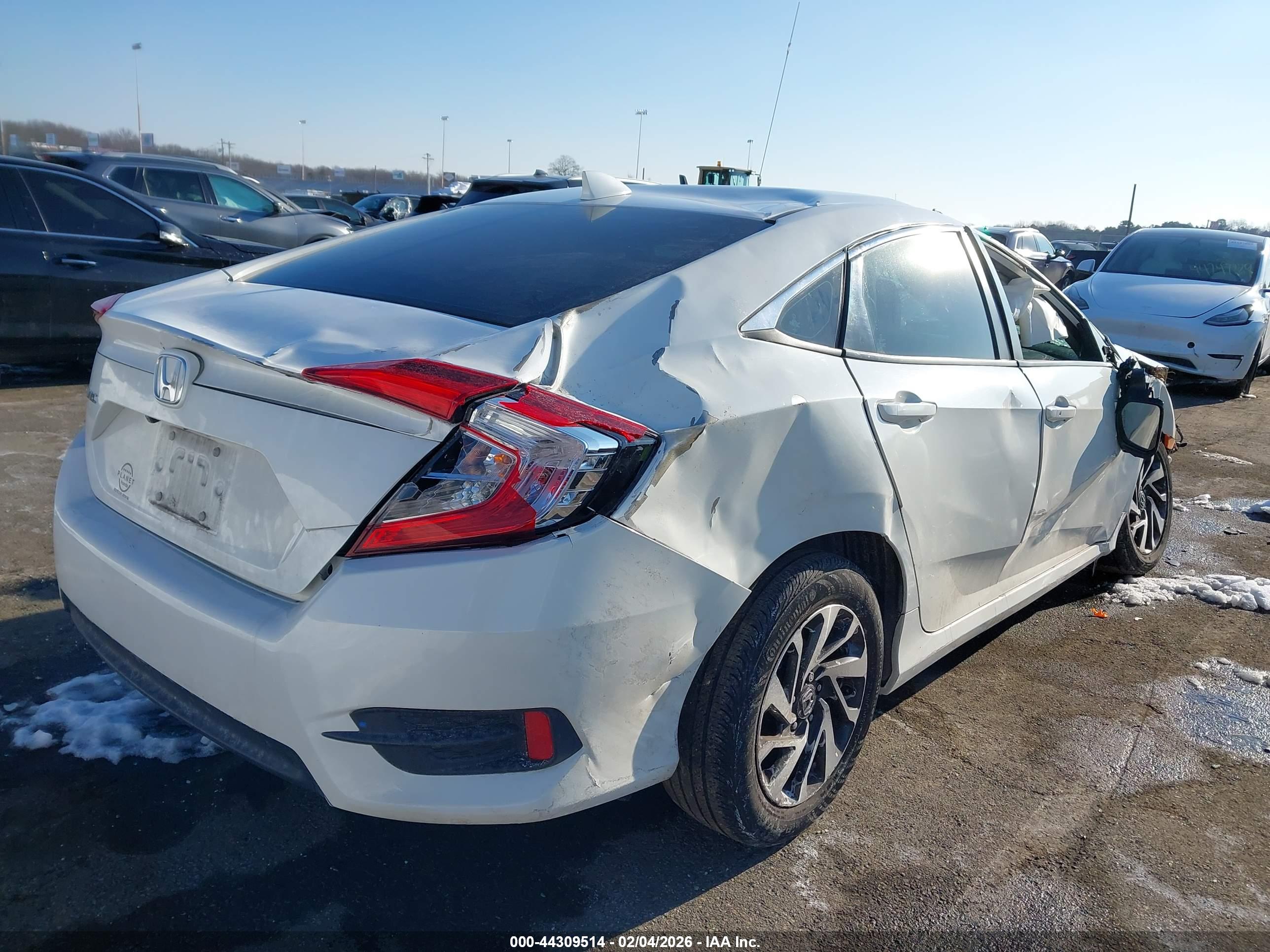 HONDA CIVIC image 4