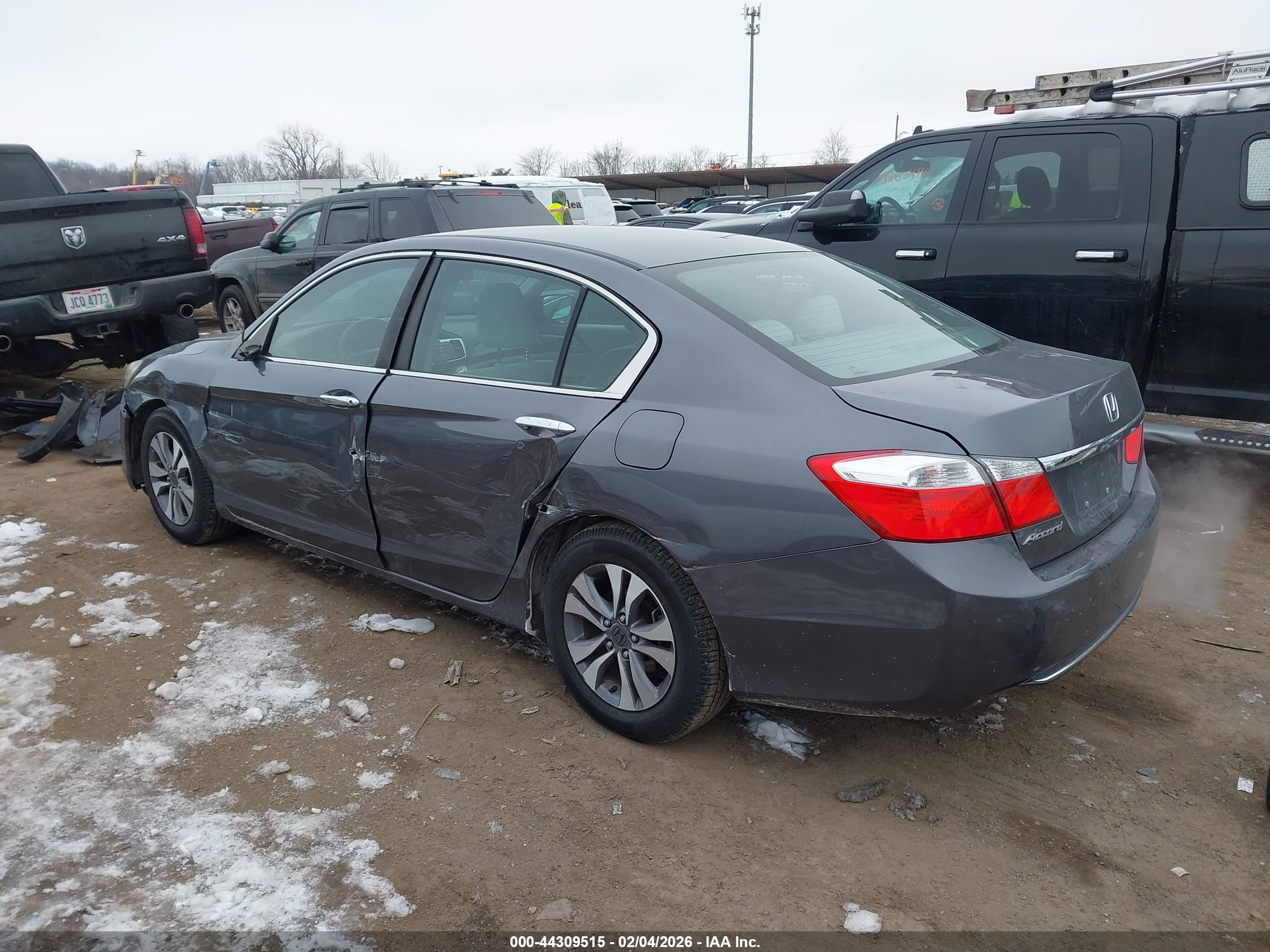 HONDA ACCORD image 3