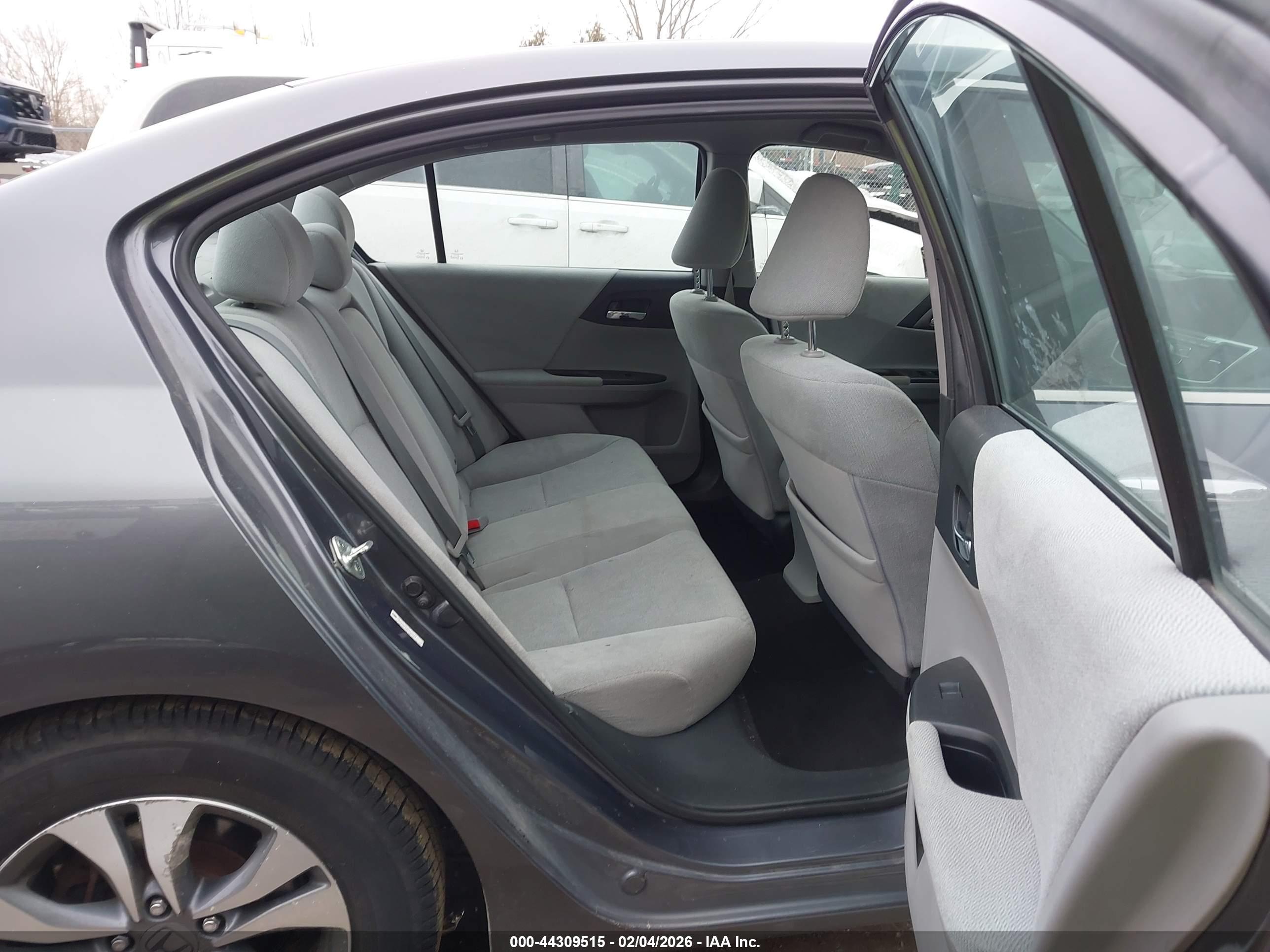 HONDA ACCORD image 8