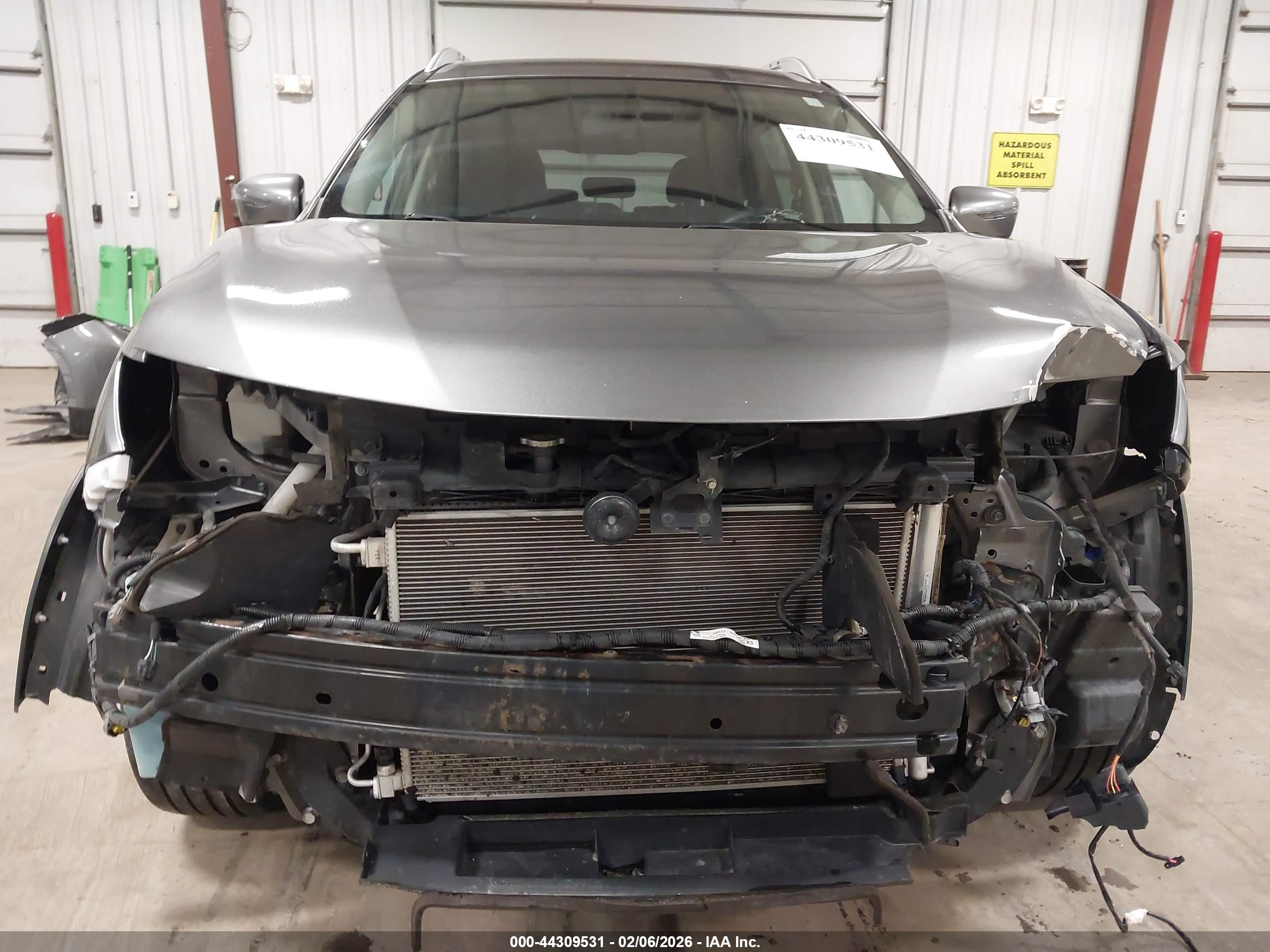 NISSAN ROGUE image 6