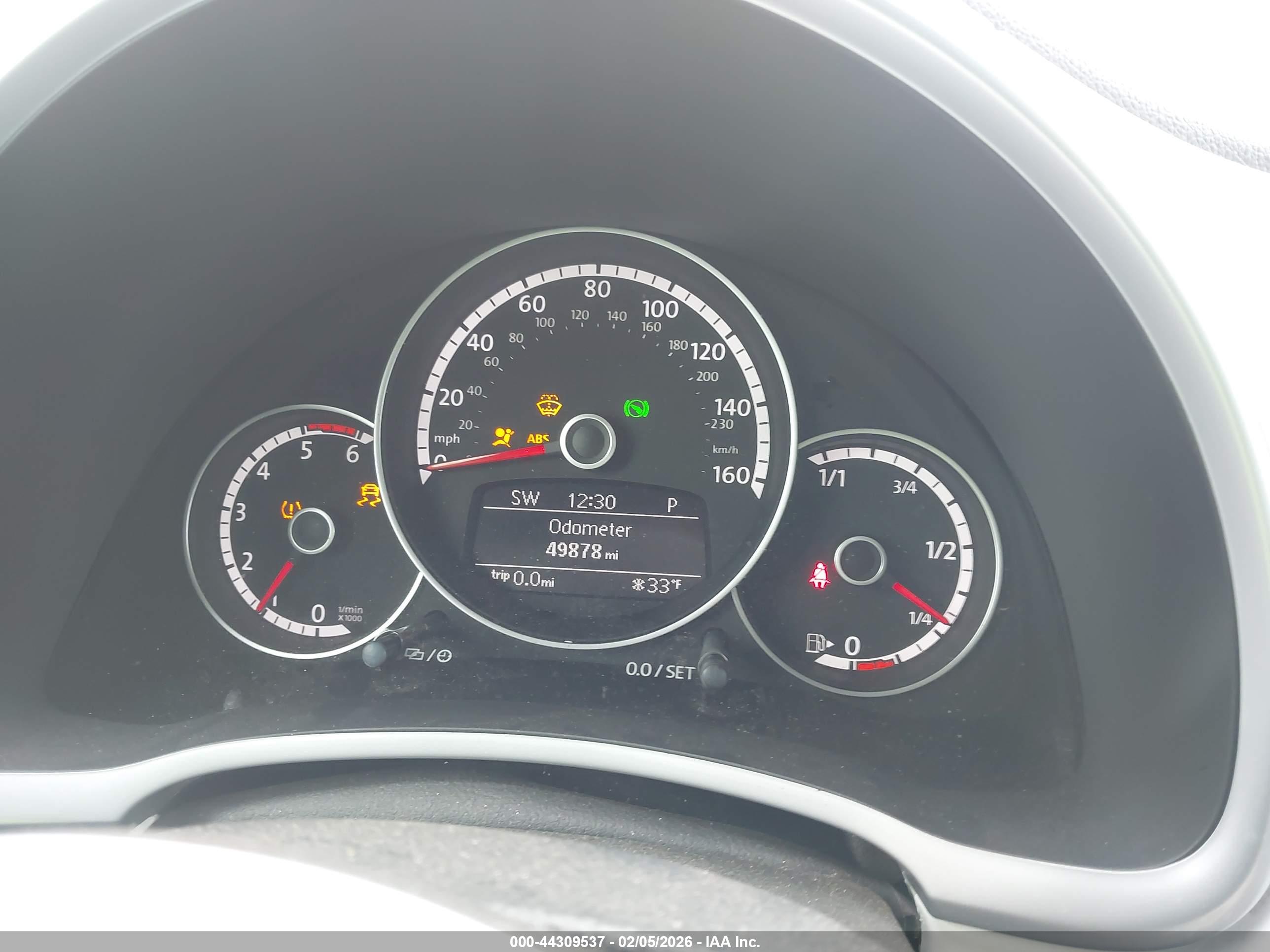 VOLKSWAGEN BEETLE image 7