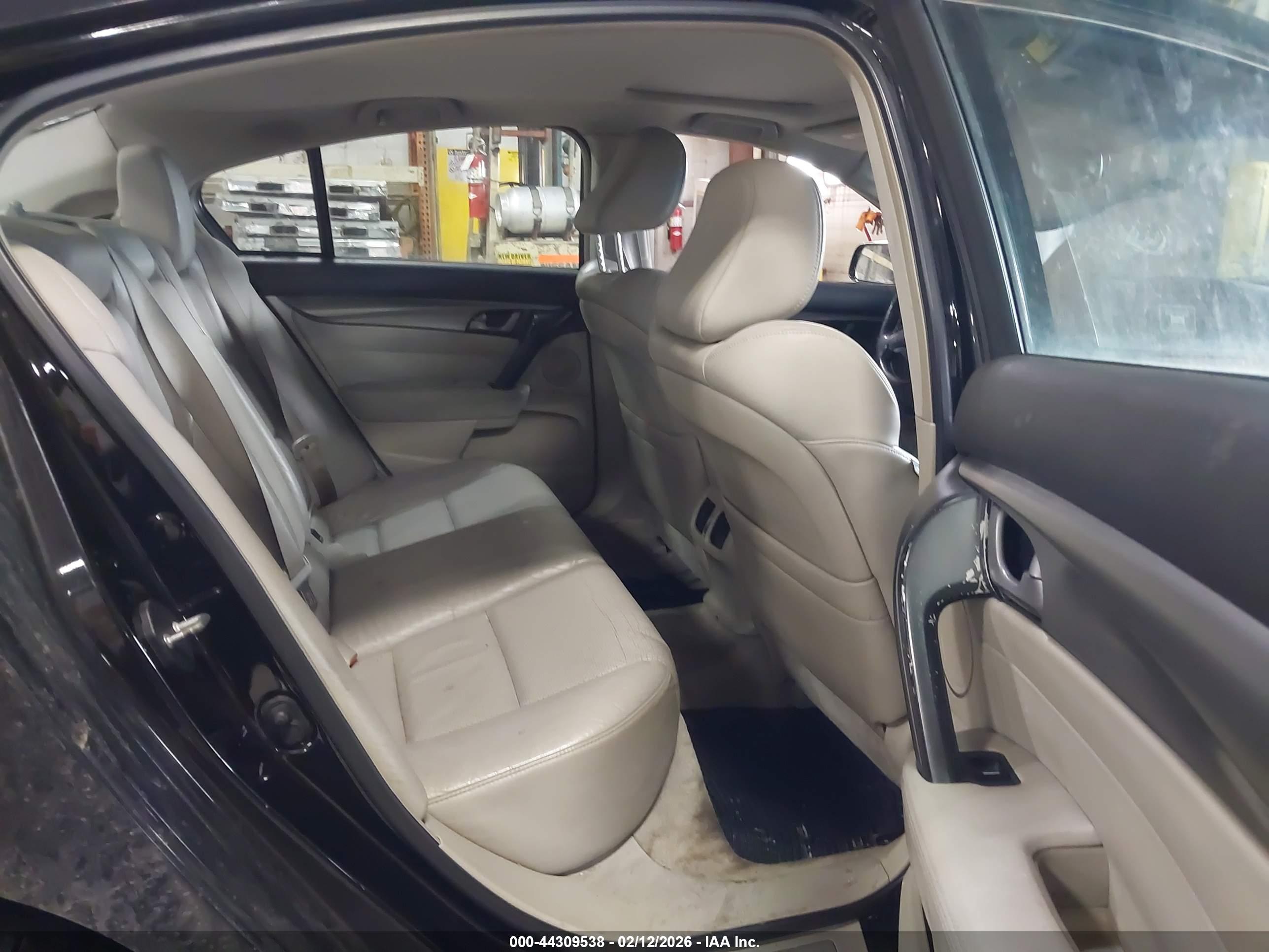ACURA TL image 8