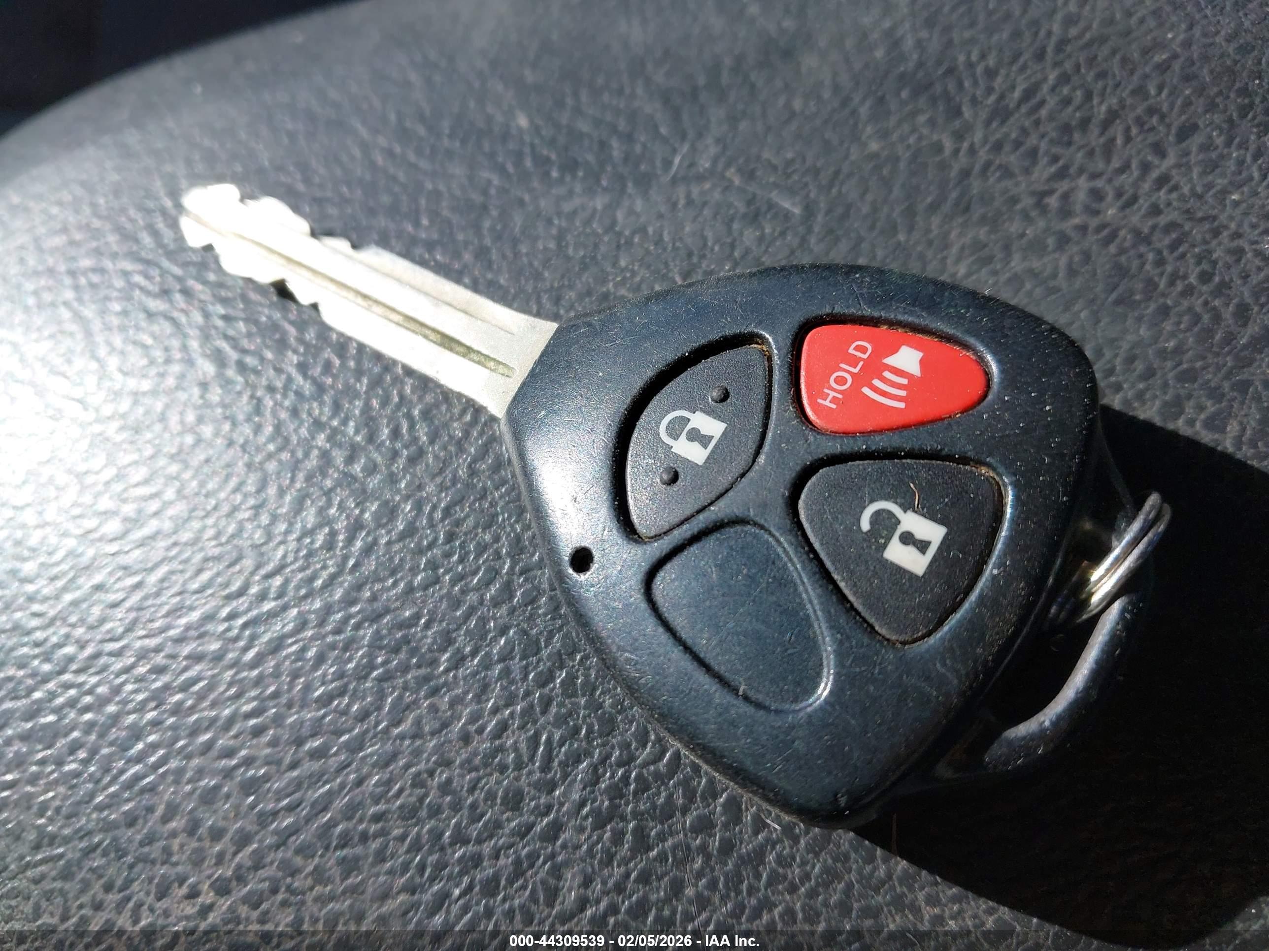 TOYOTA MATRIX image 11