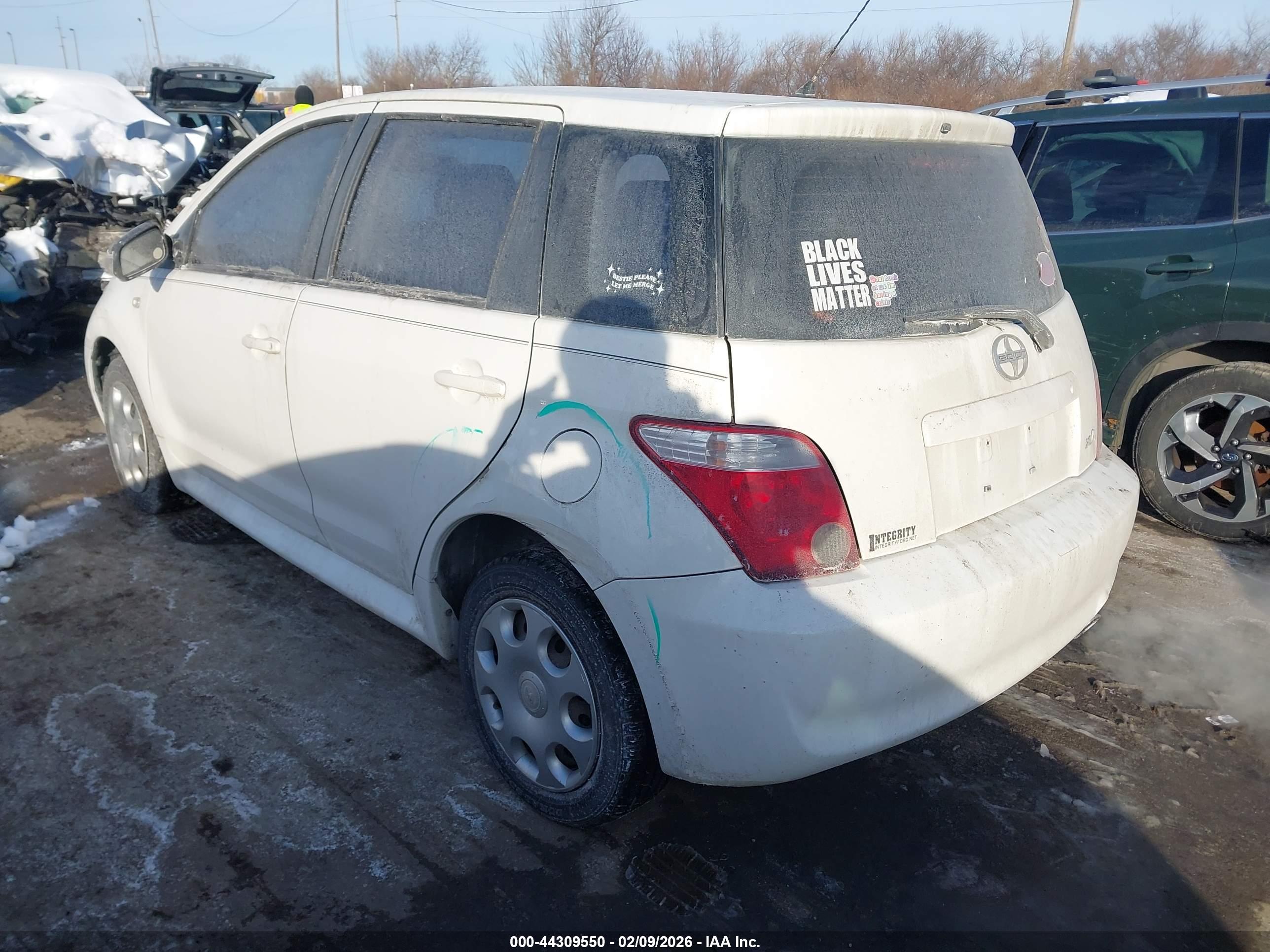 SCION XA image 3