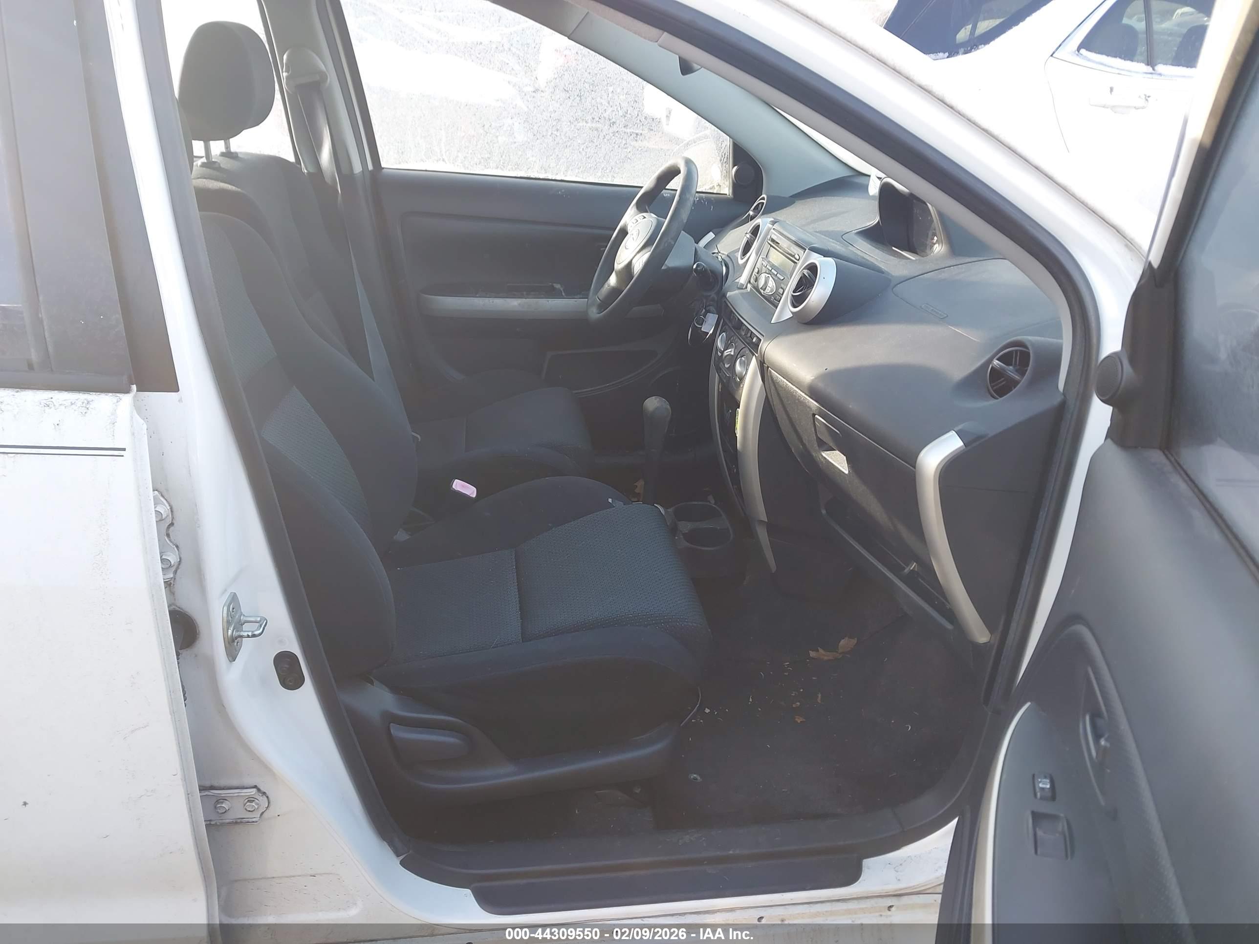 SCION XA image 5