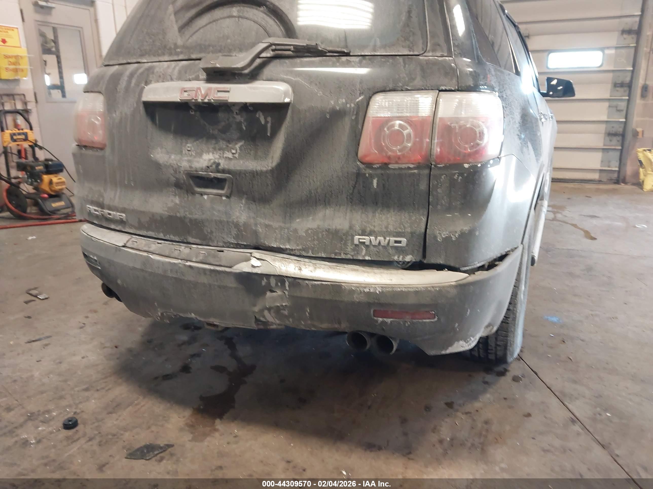 GMC ACADIA image 6