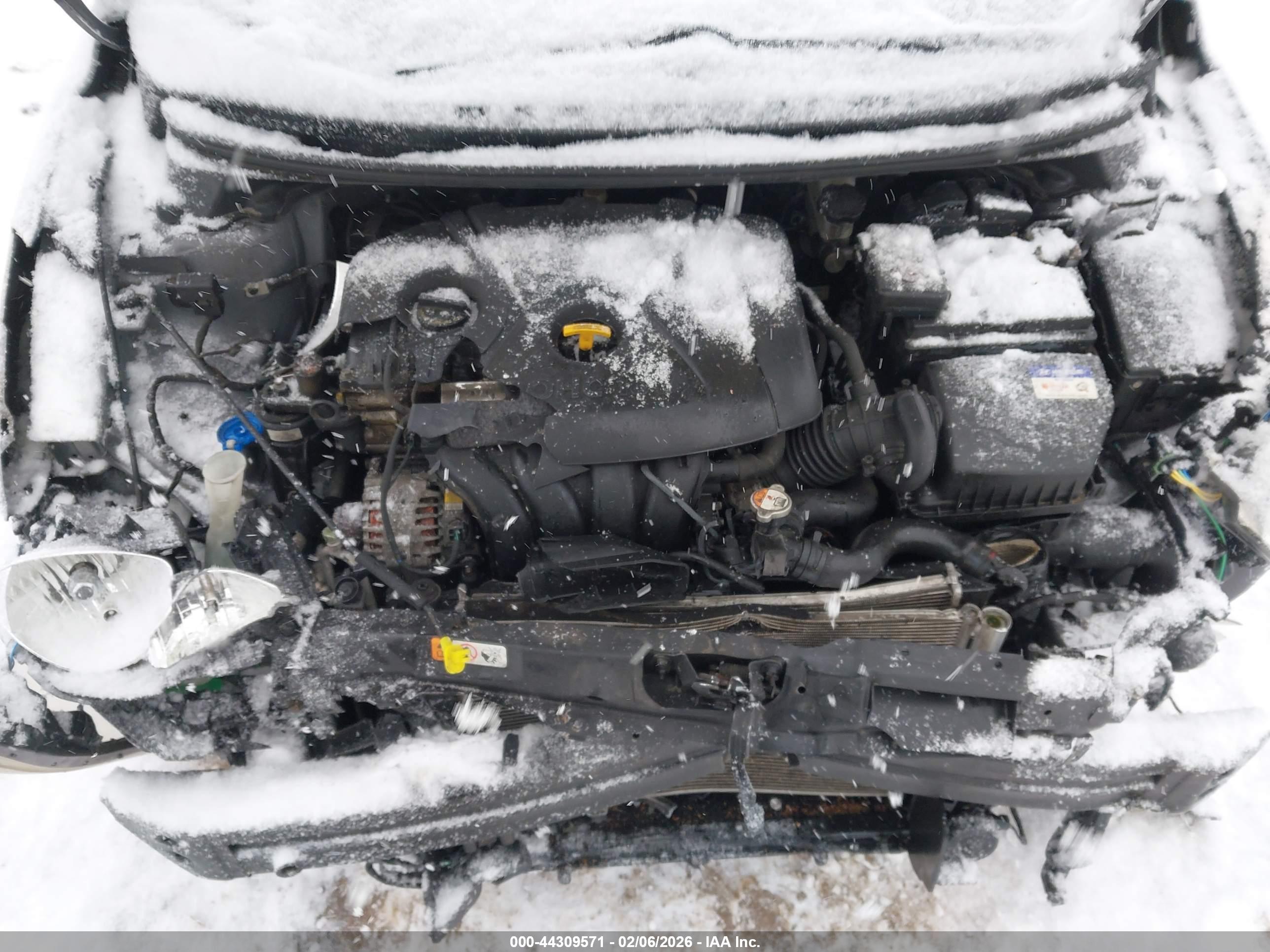 HYUNDAI ELANTRA image 10