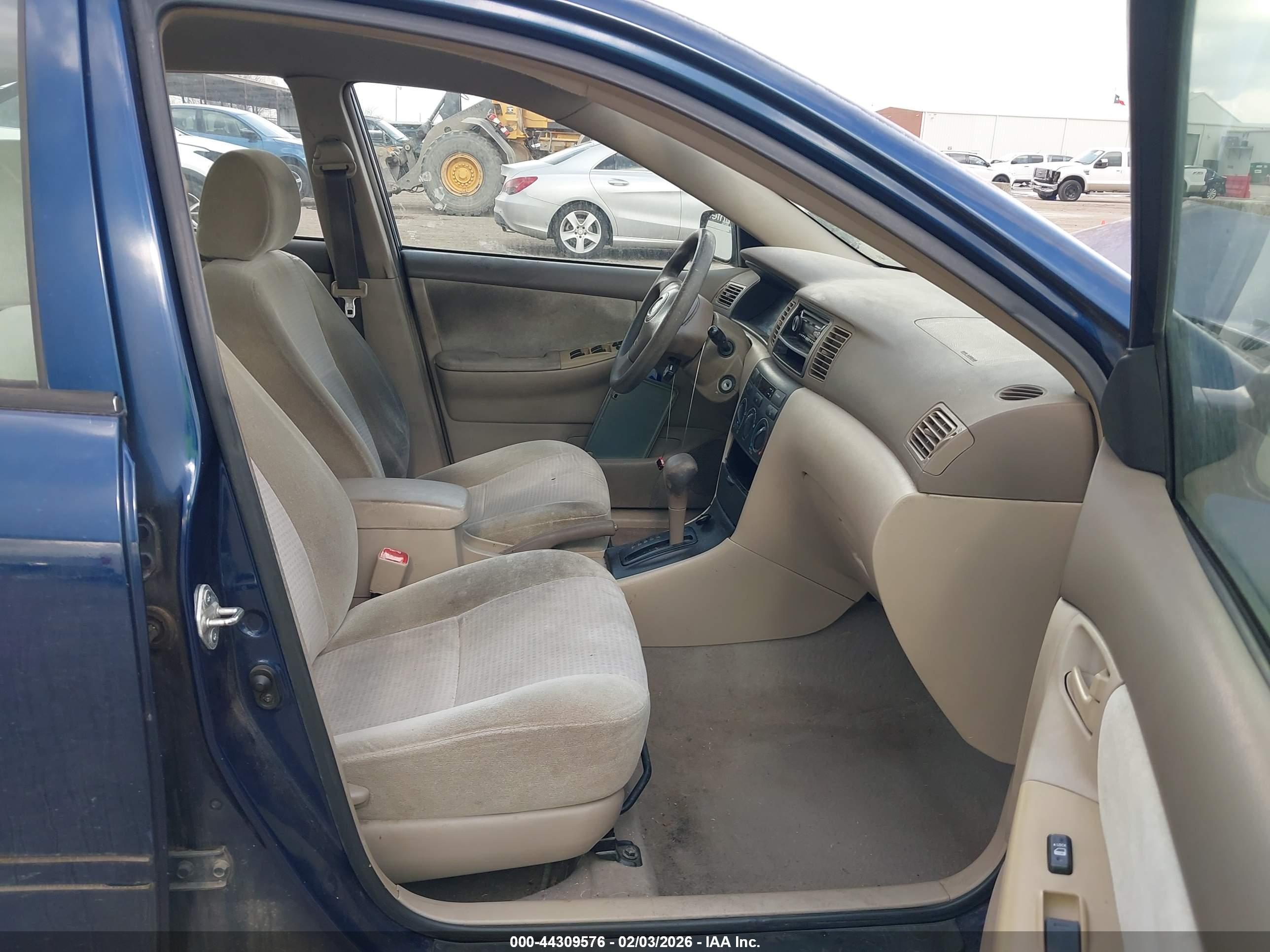 TOYOTA COROLLA image 5
