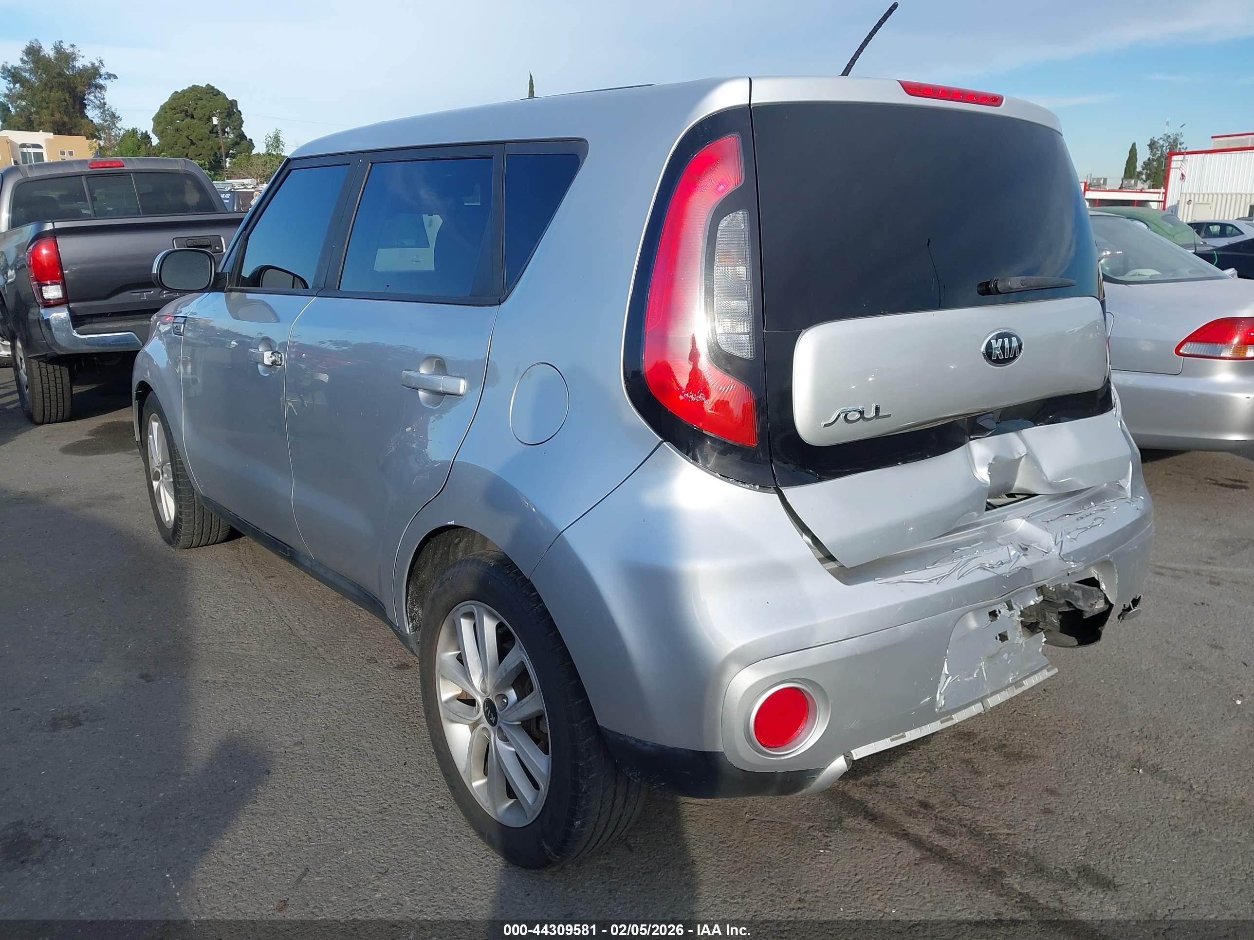 KIA SOUL image 3