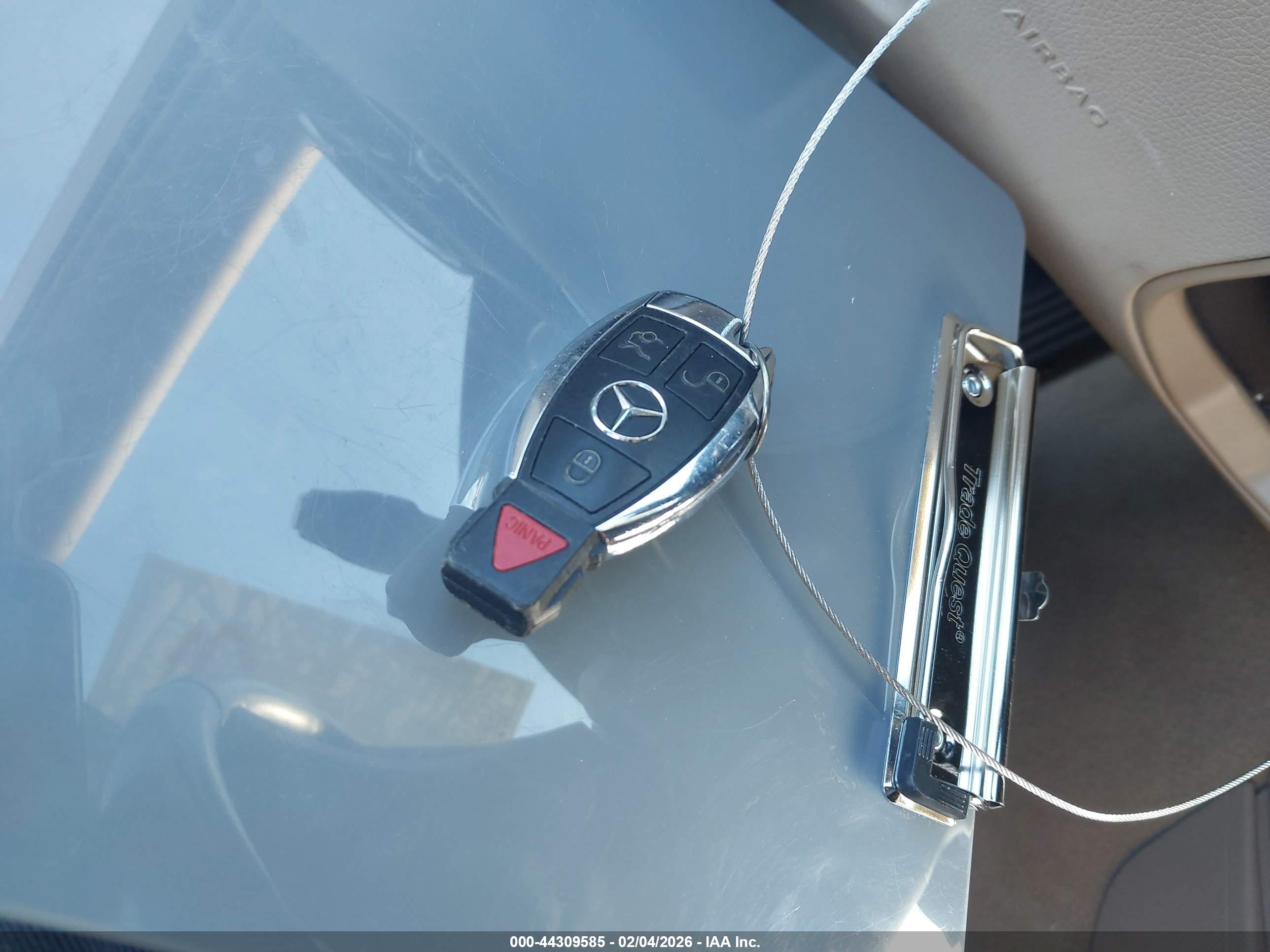 MERCEDES-BENZ C image 11