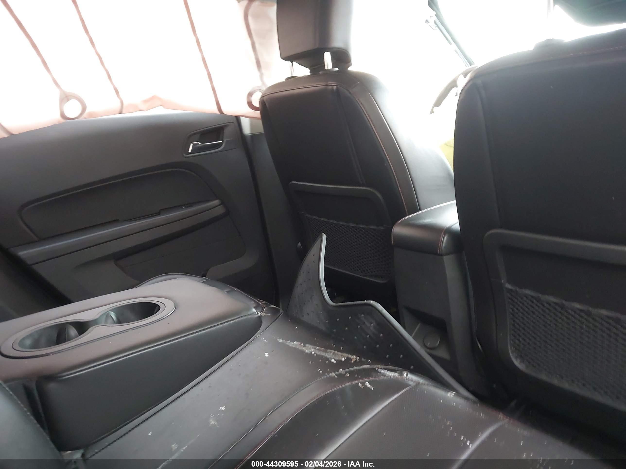CHEVROLET EQUINOX image 8