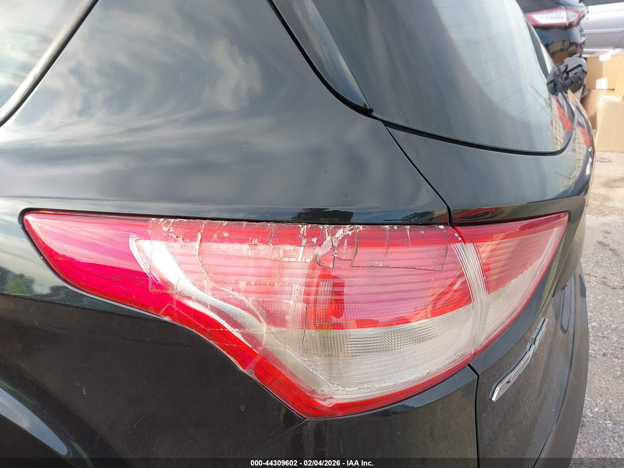 FORD ESCAPE image 6