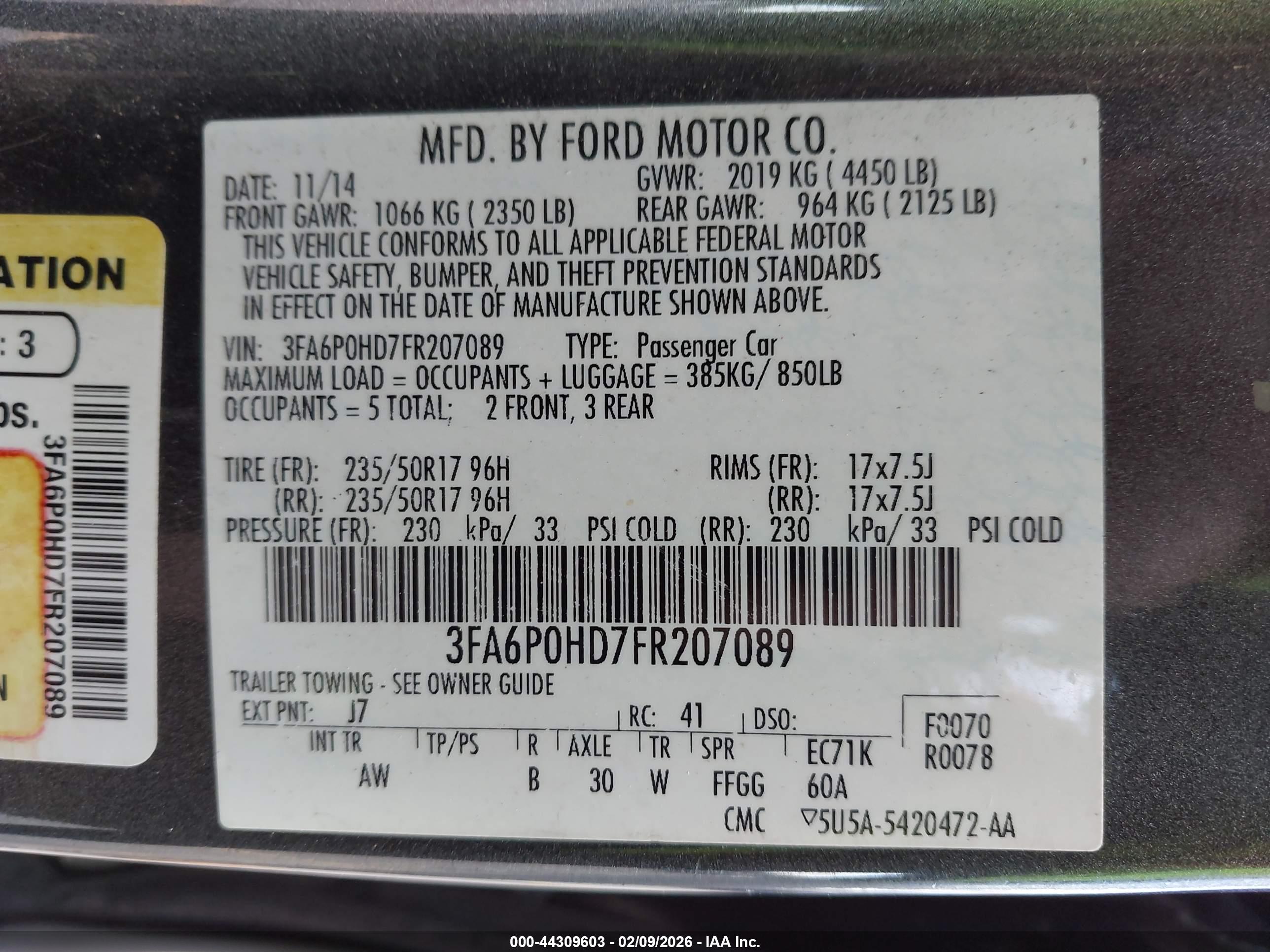 FORD FUSION image 9