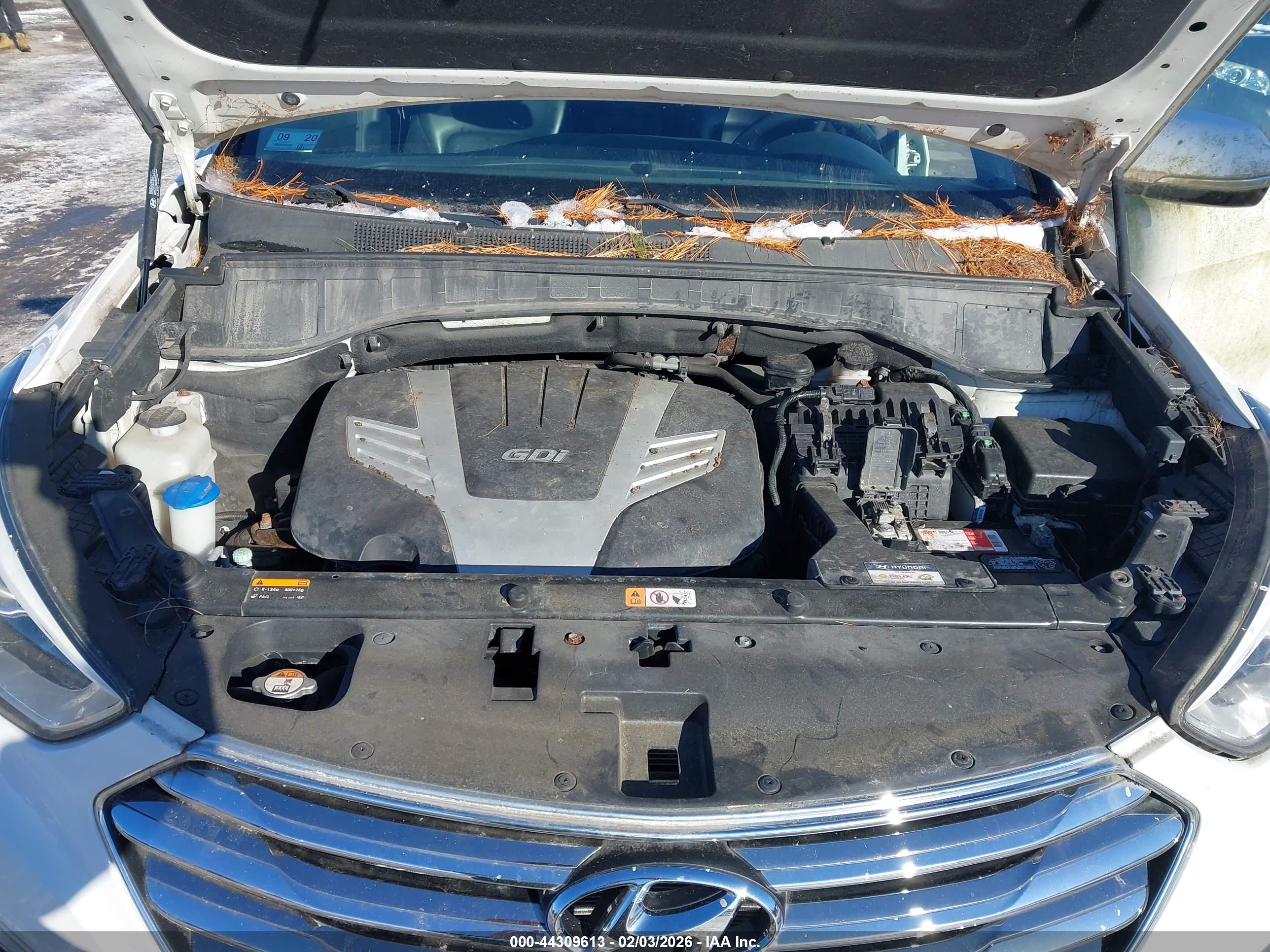HYUNDAI SANTA image 10