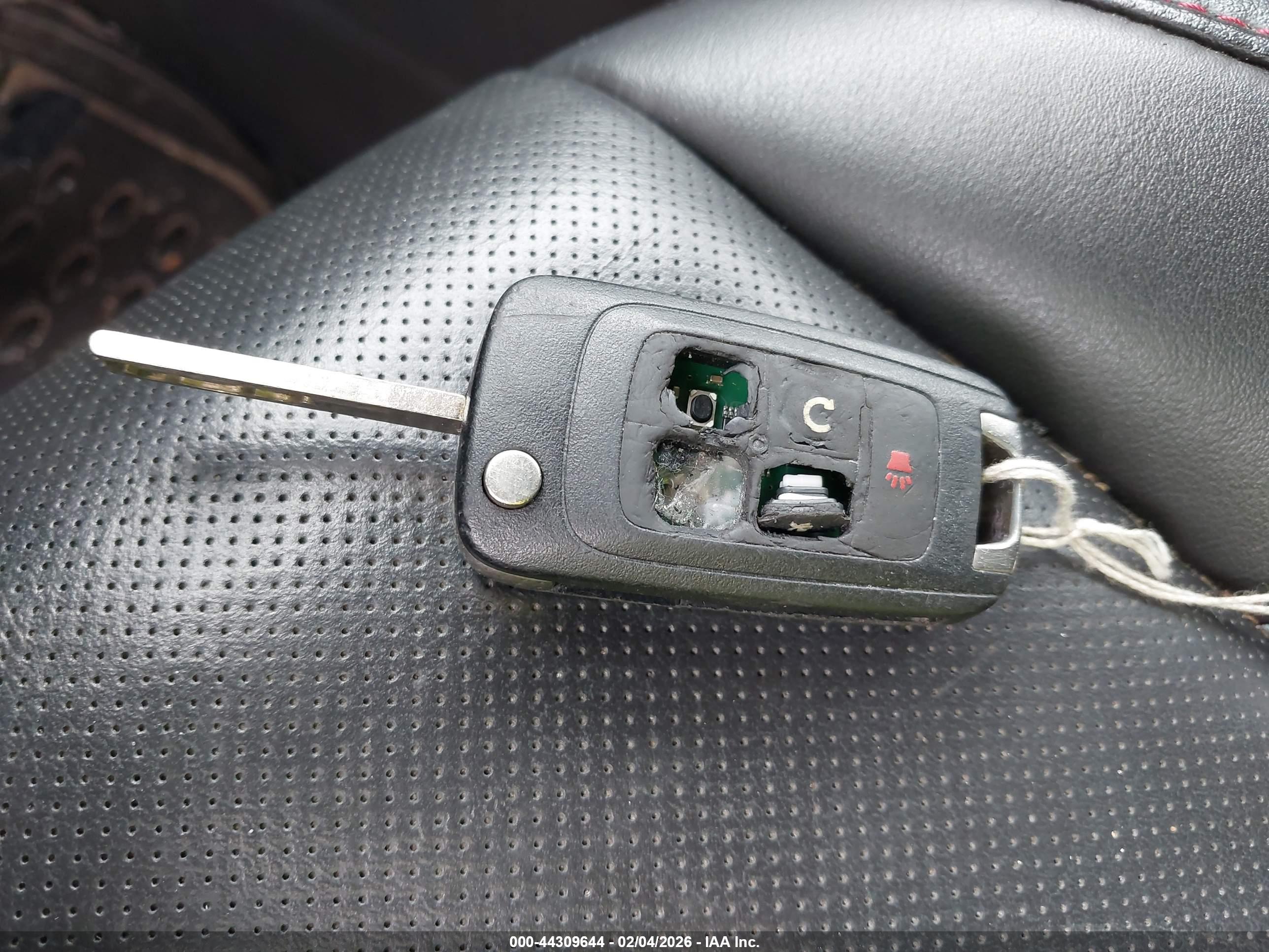 GMC TERRAIN image 11