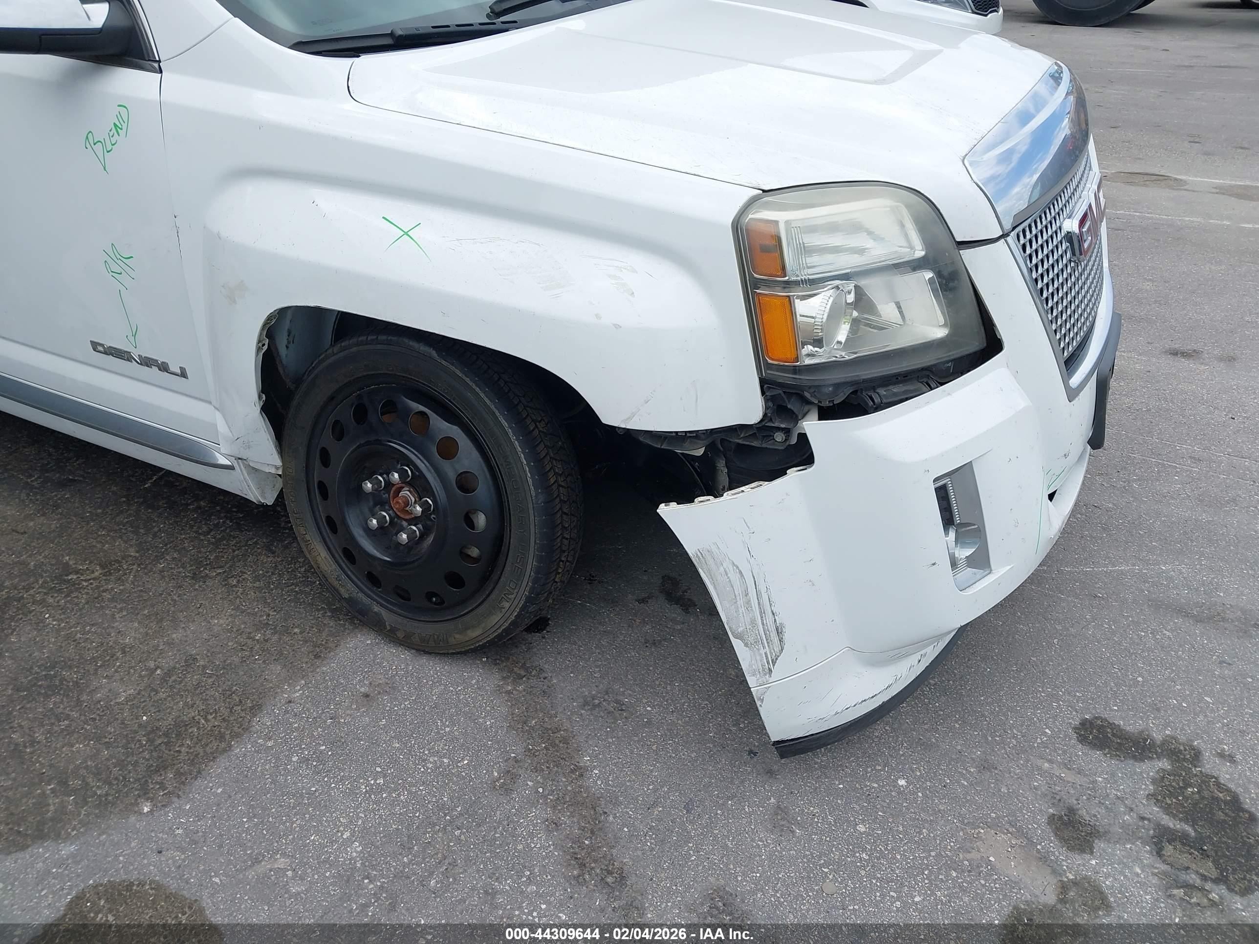 GMC TERRAIN image 6