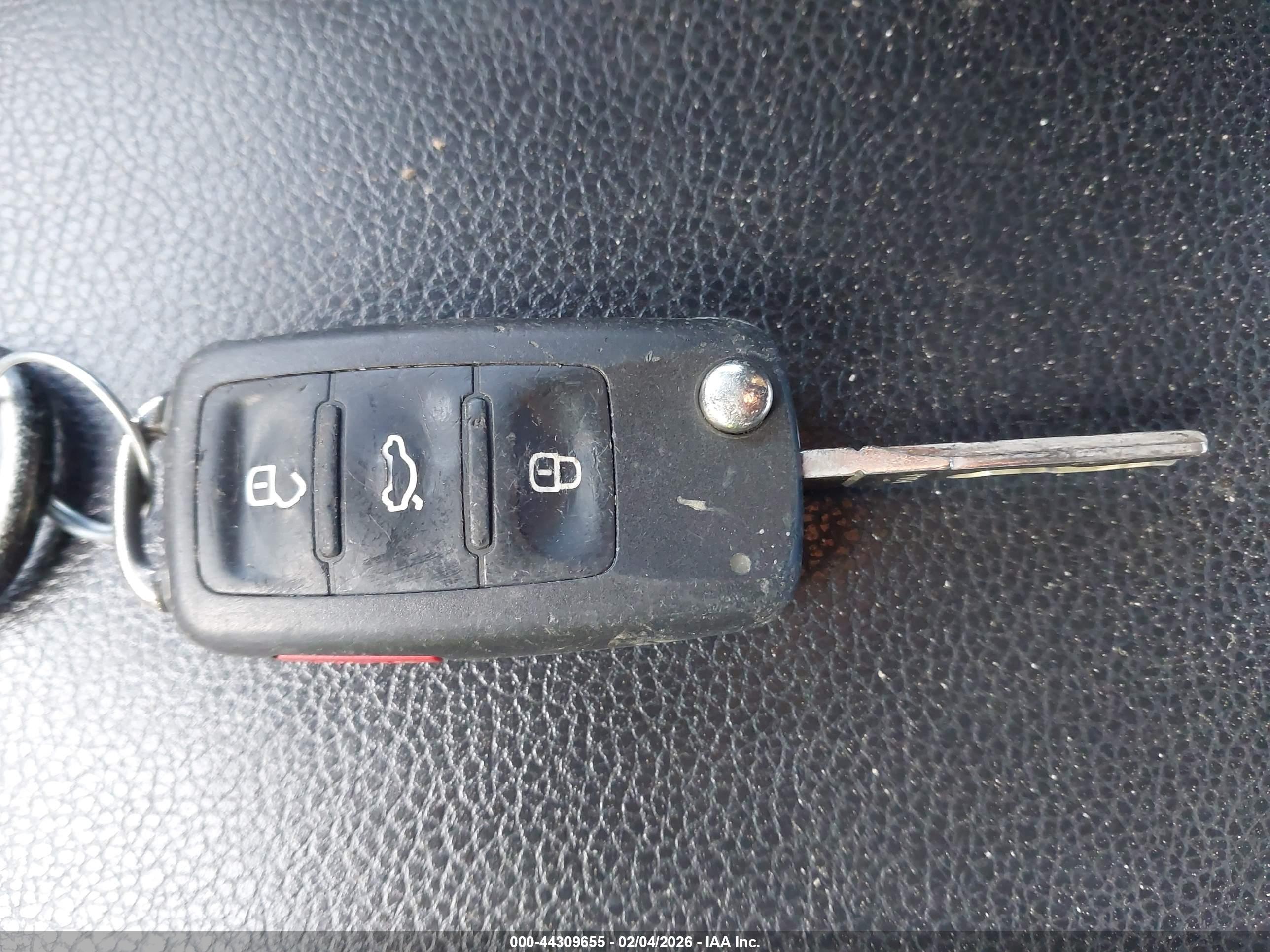 VOLKSWAGEN JETTA image 11