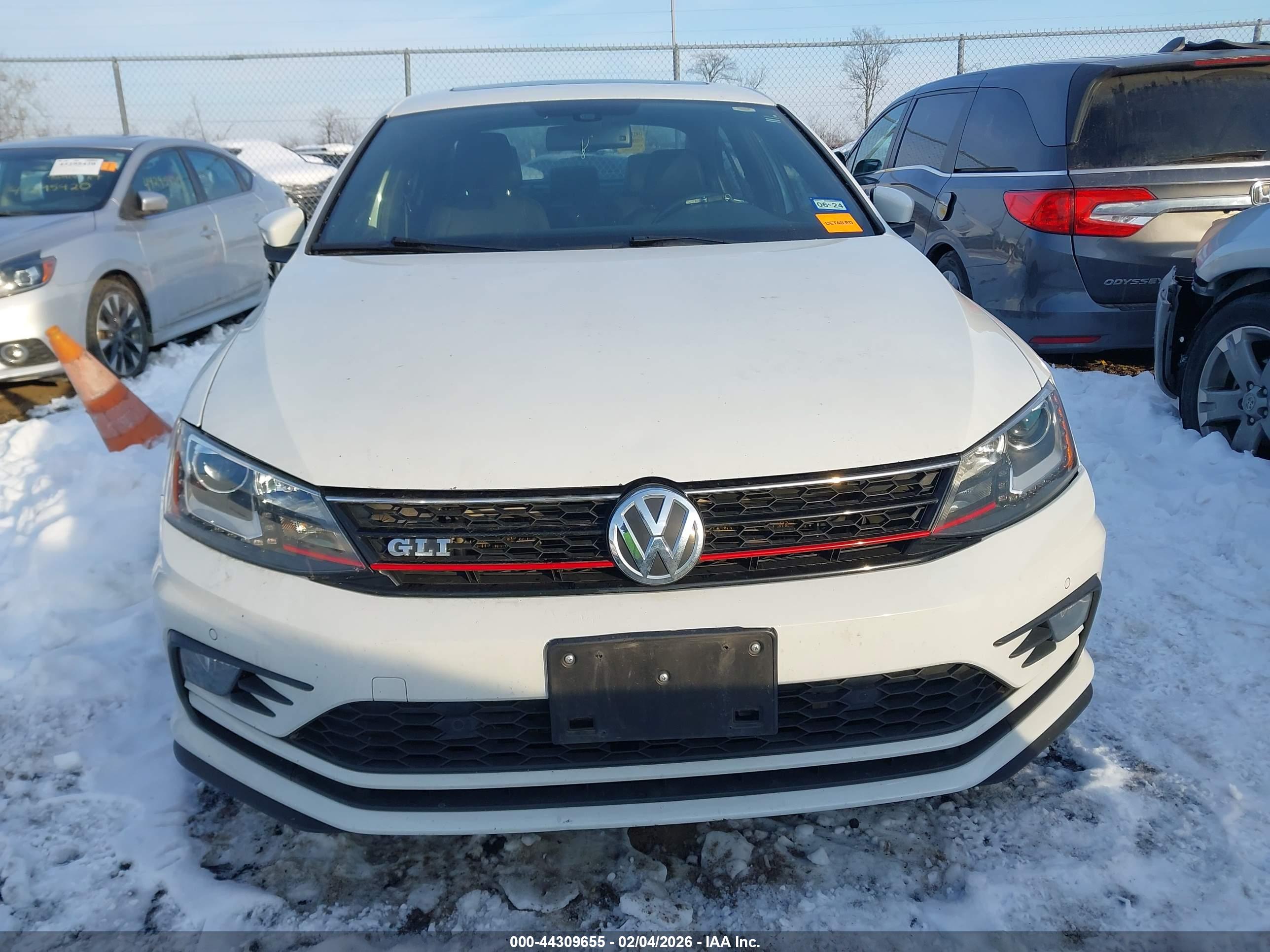 VOLKSWAGEN JETTA image 6