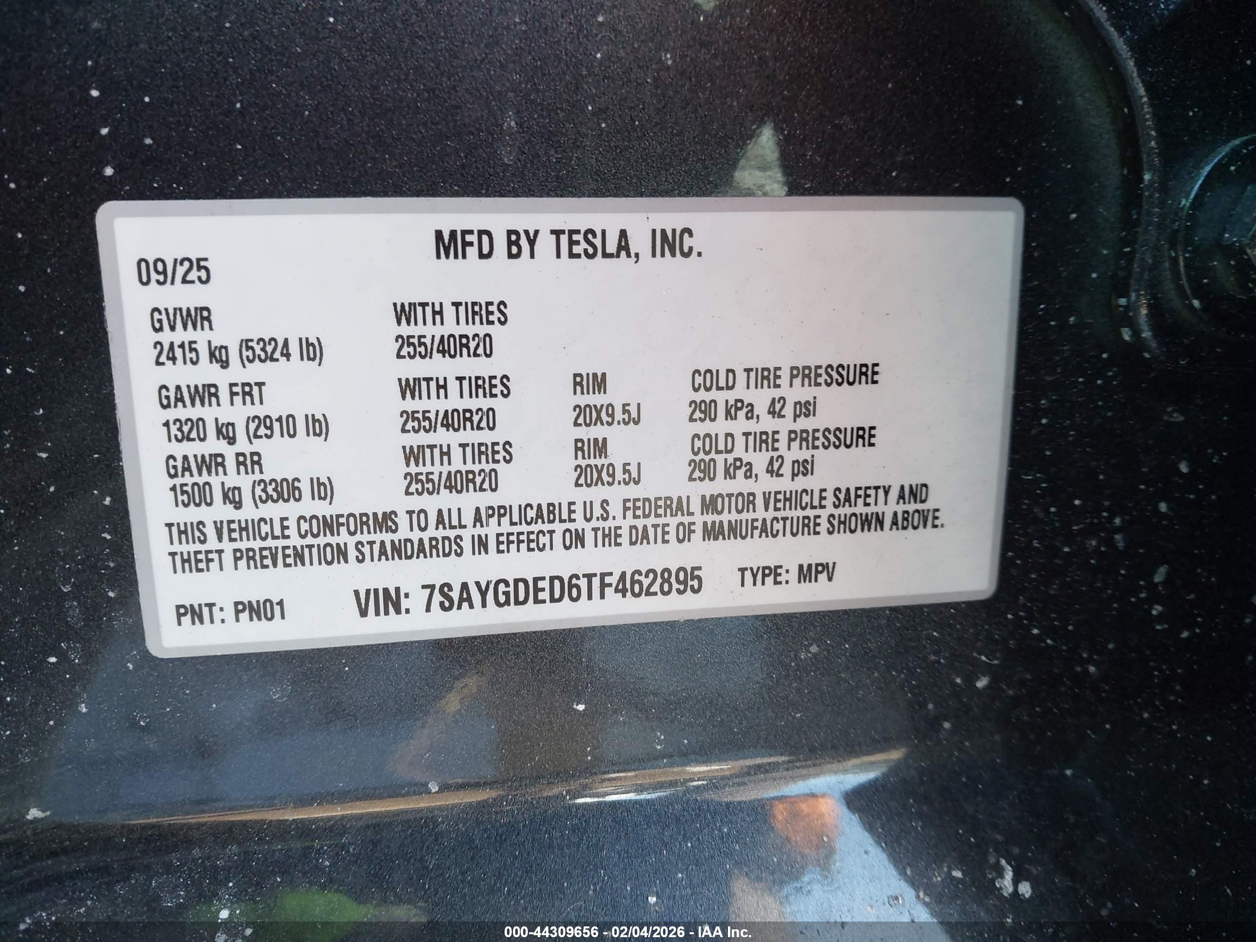 TESLA MODEL image 9