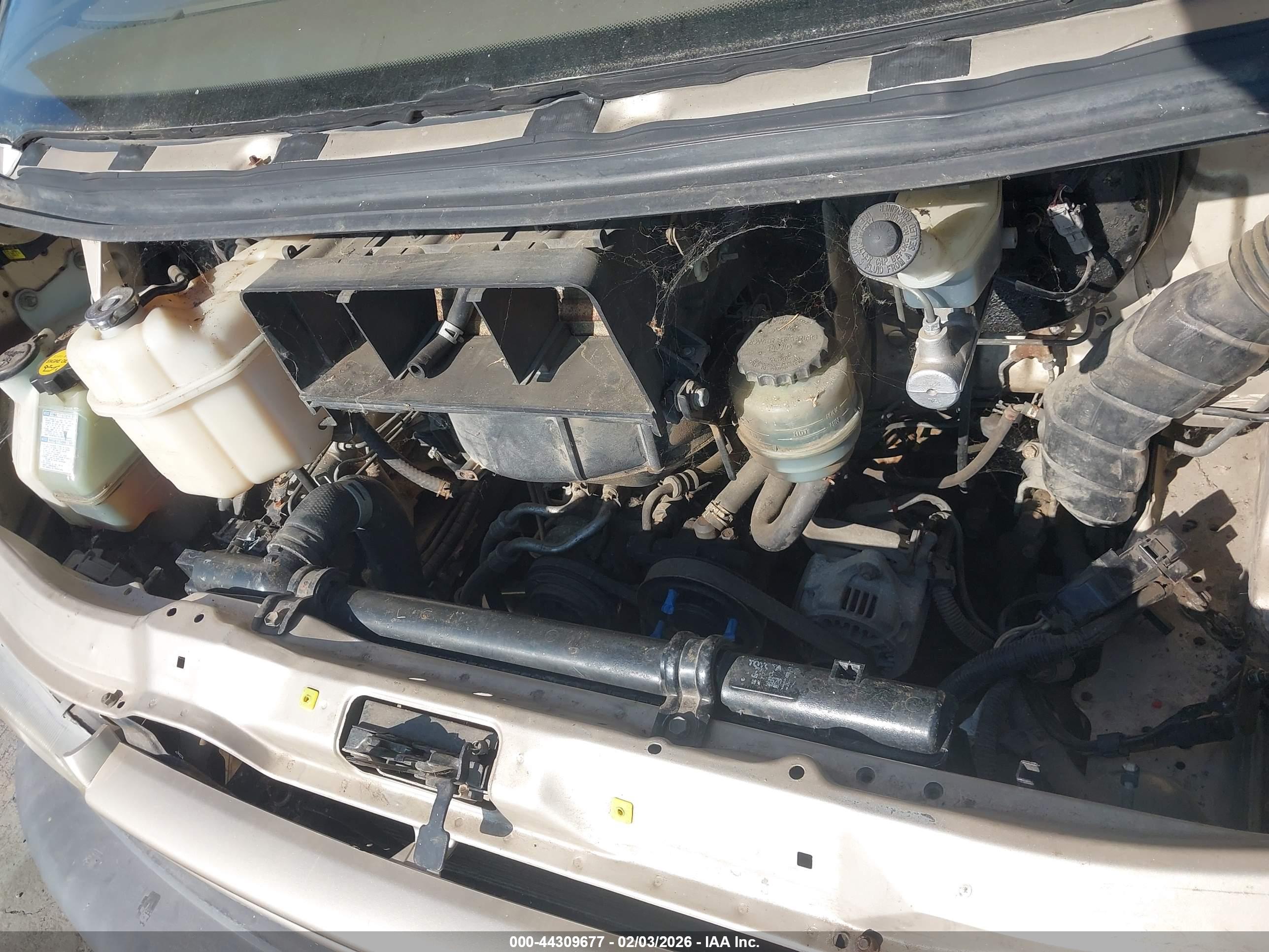 TOYOTA PREVIA image 10