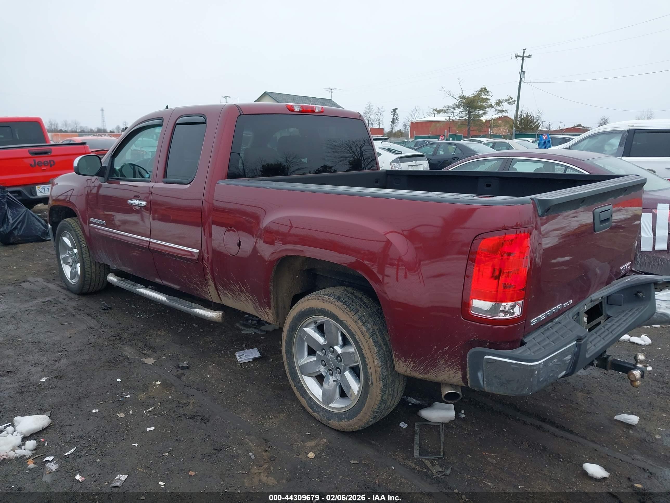 GMC SIERRA image 3