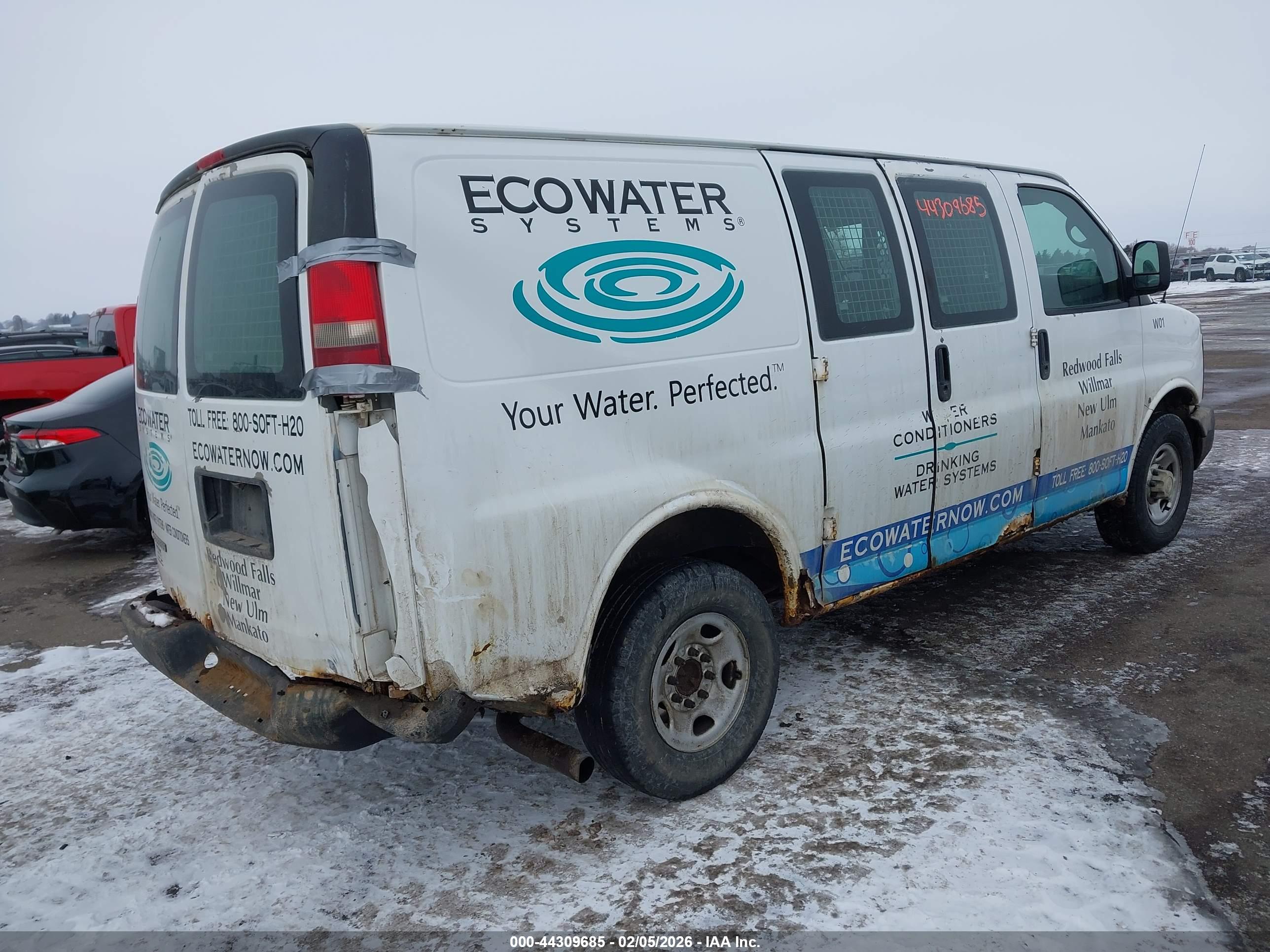 CHEVROLET EXPRESS image 4
