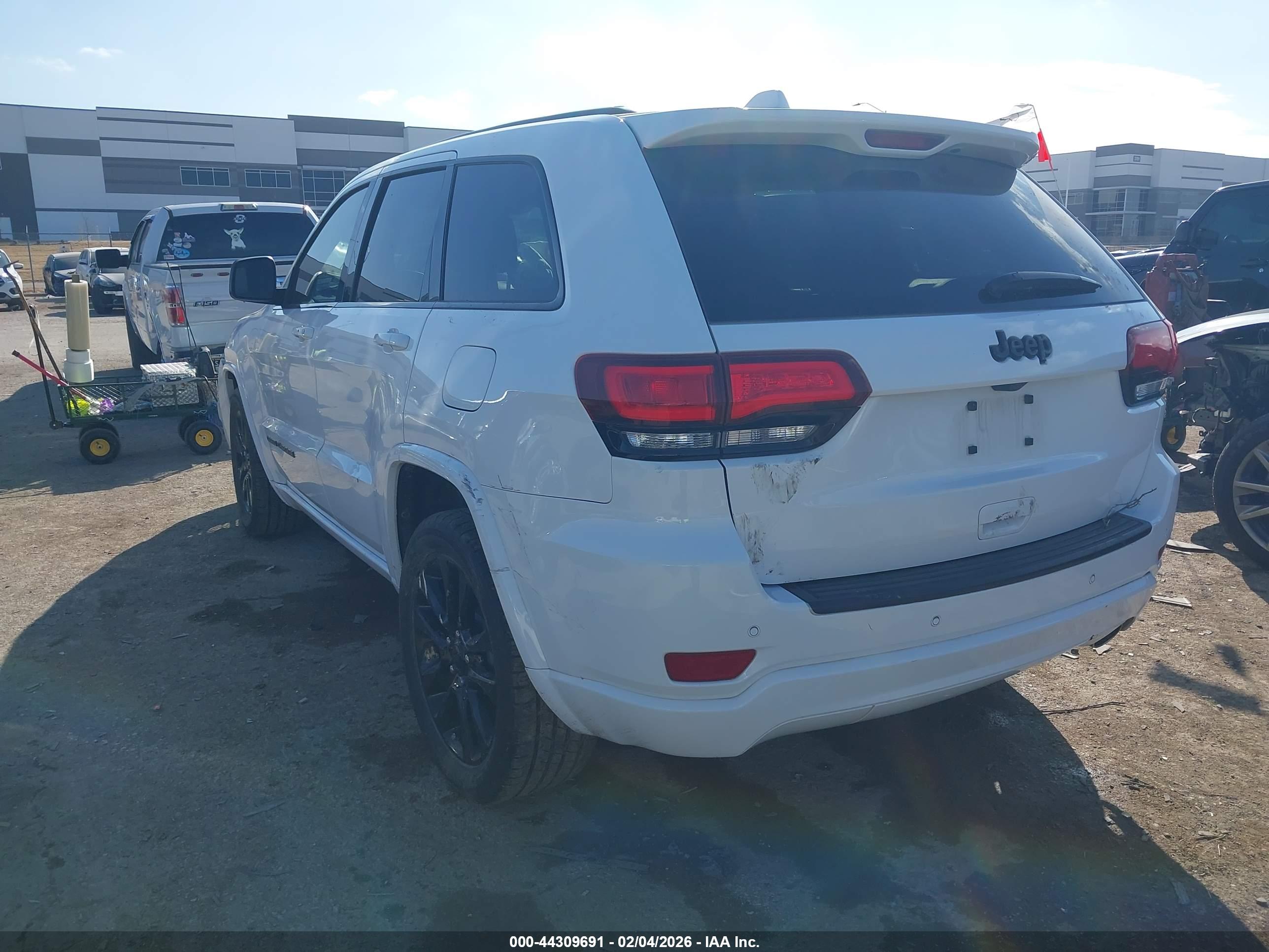 JEEP GRAND image 3