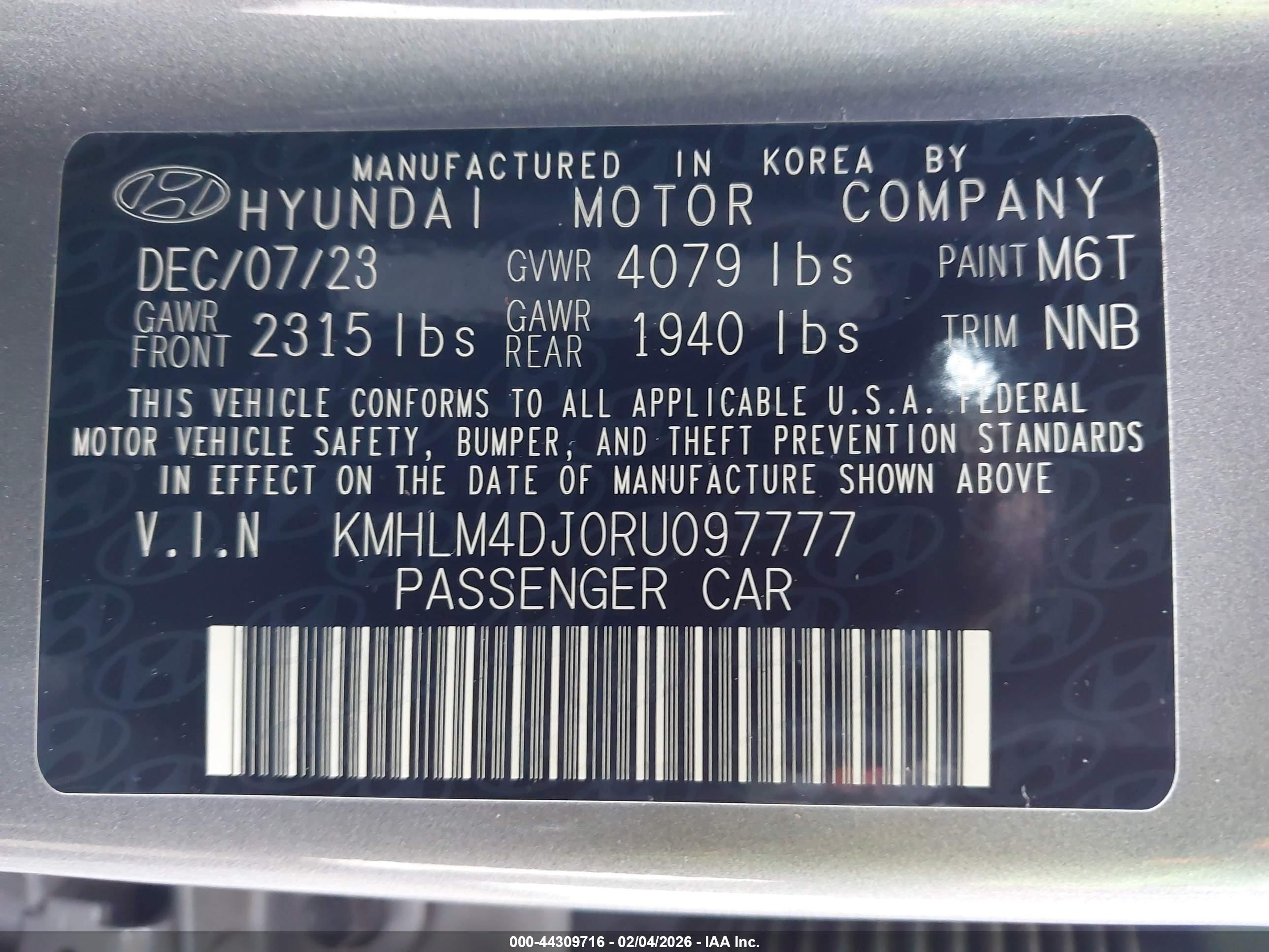 HYUNDAI ELANTRA image 9