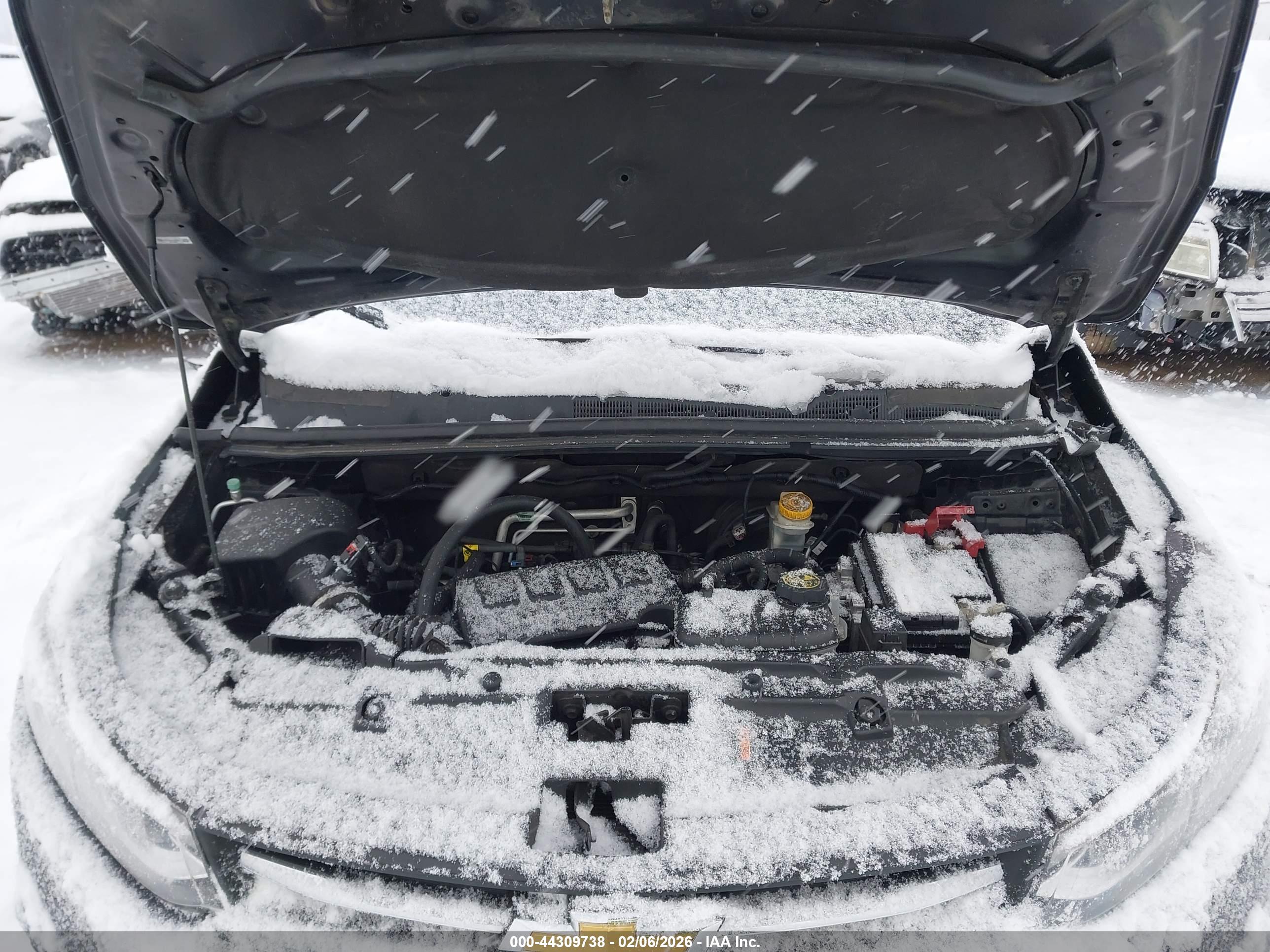 CHEVROLET TRAX image 10