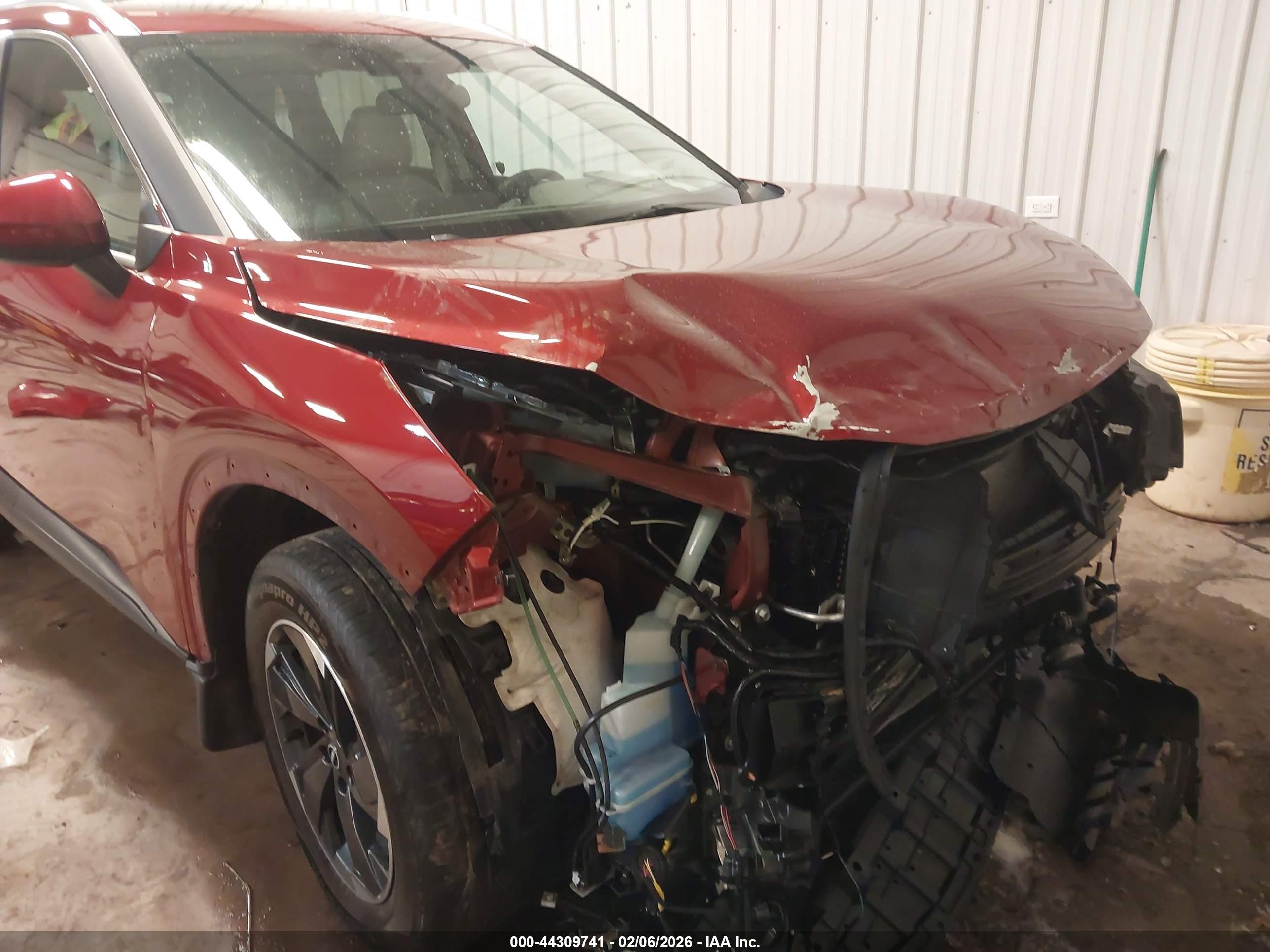 NISSAN ROGUE image 6