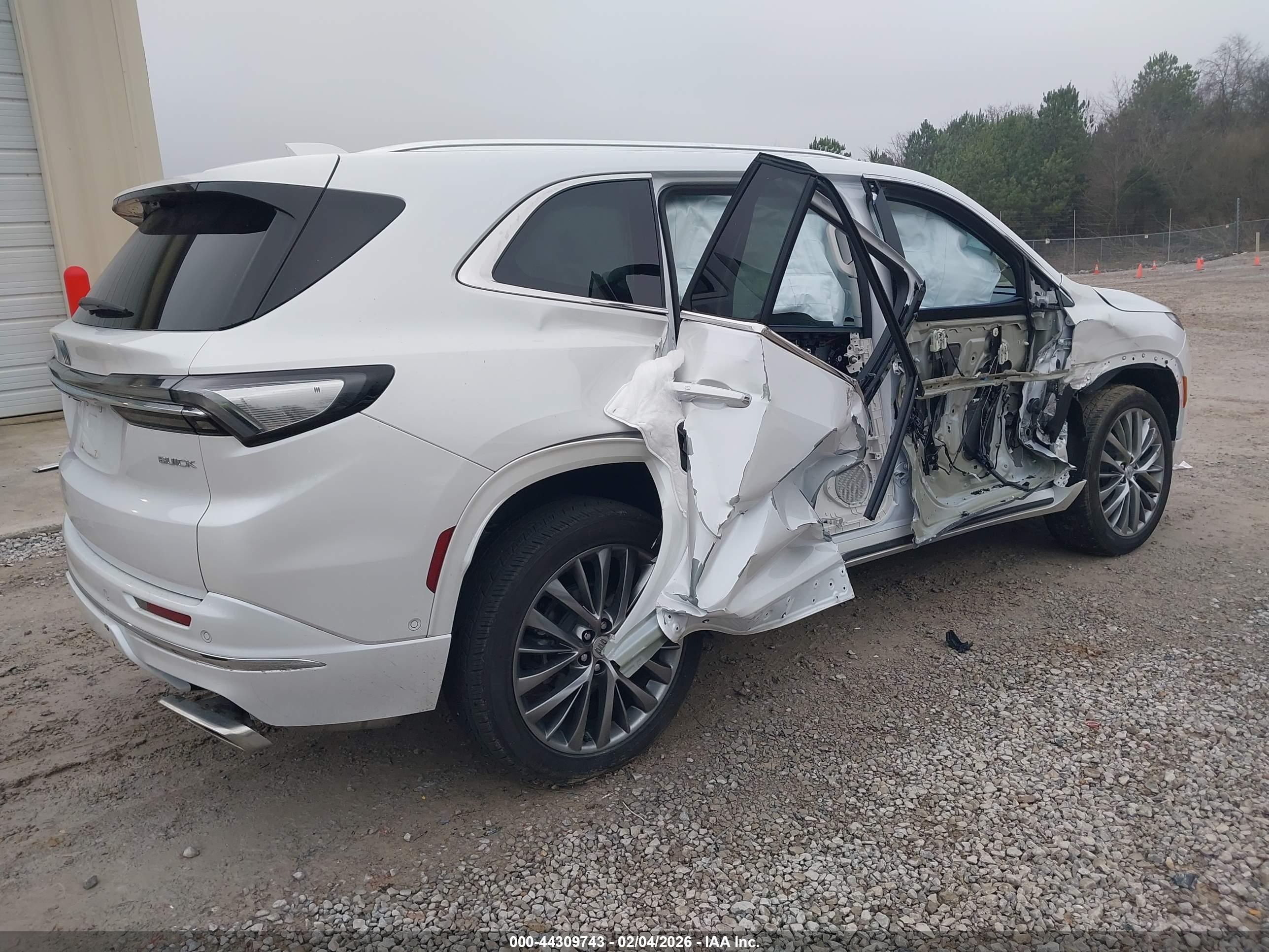 BUICK ENCLAVE image 4