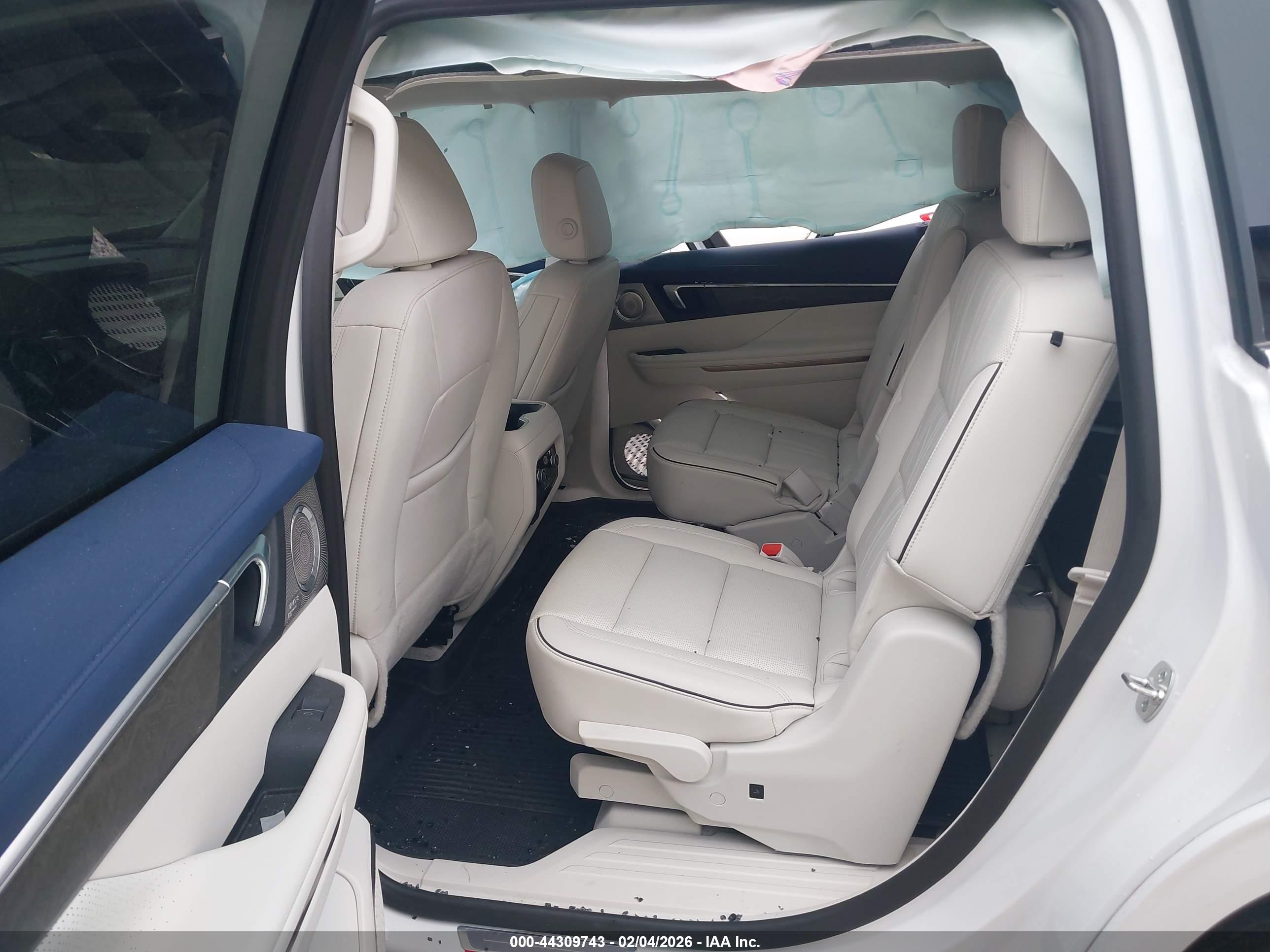 BUICK ENCLAVE image 8
