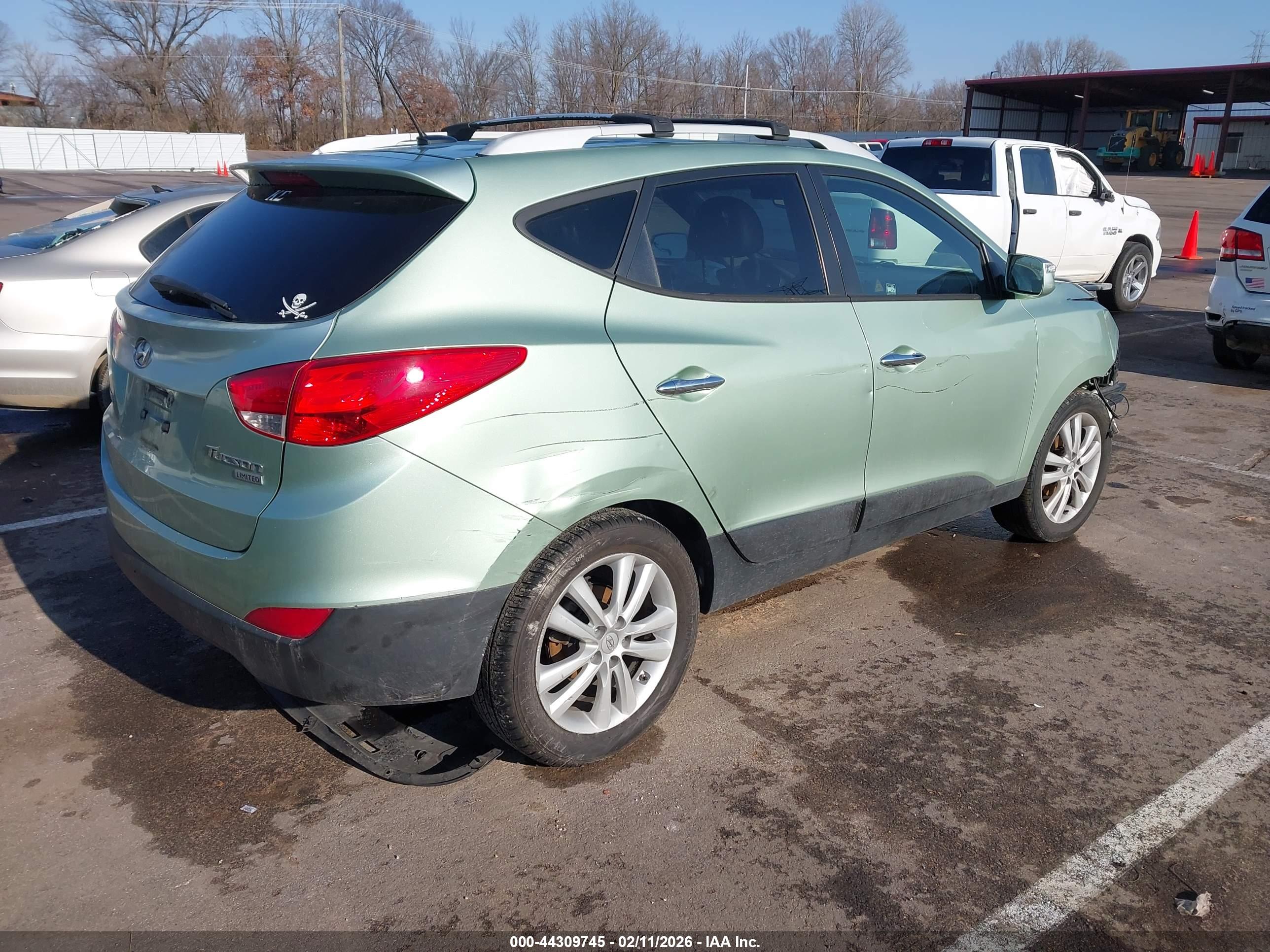 HYUNDAI TUCSON image 4