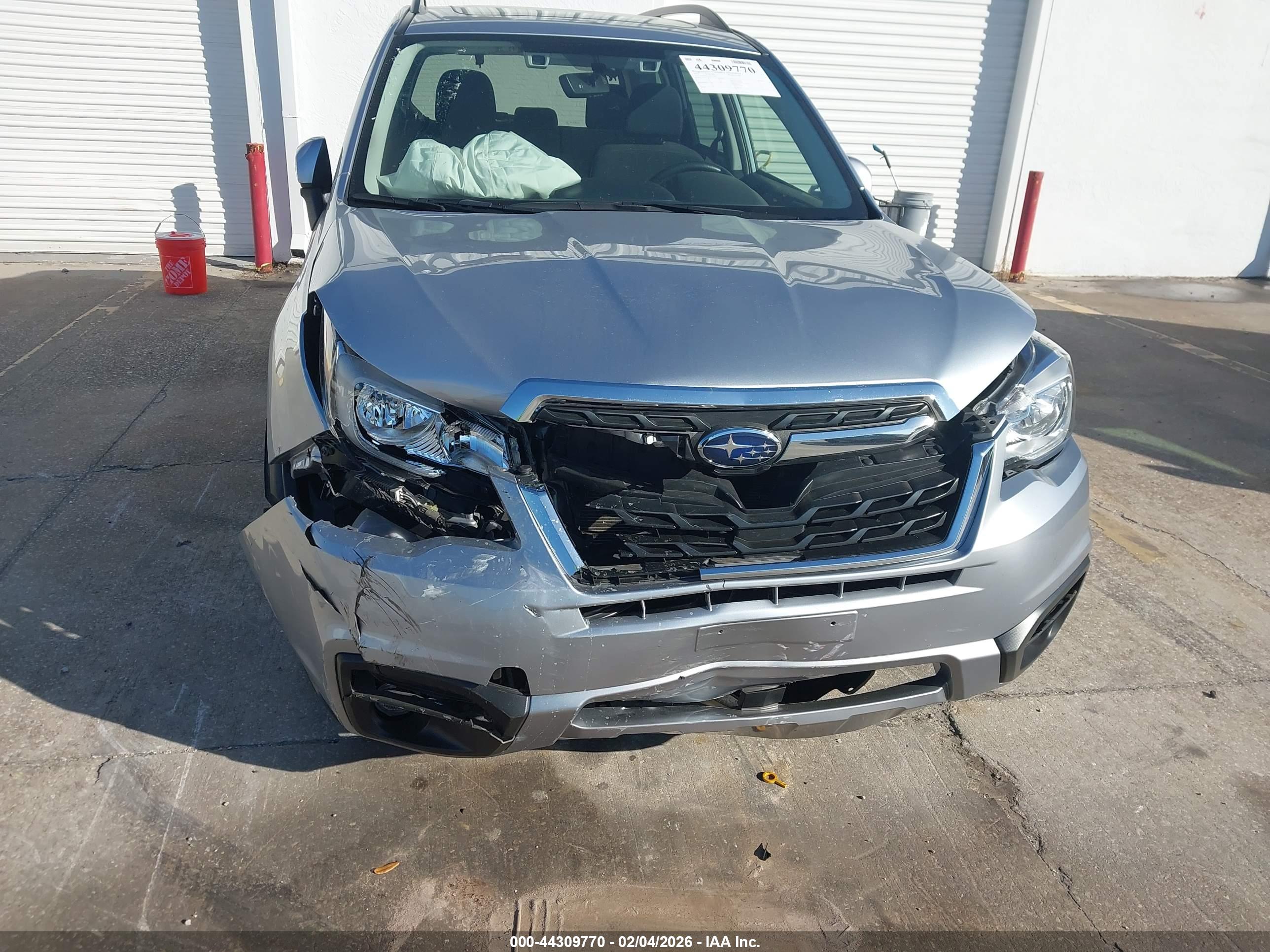 SUBARU FORESTER image 6