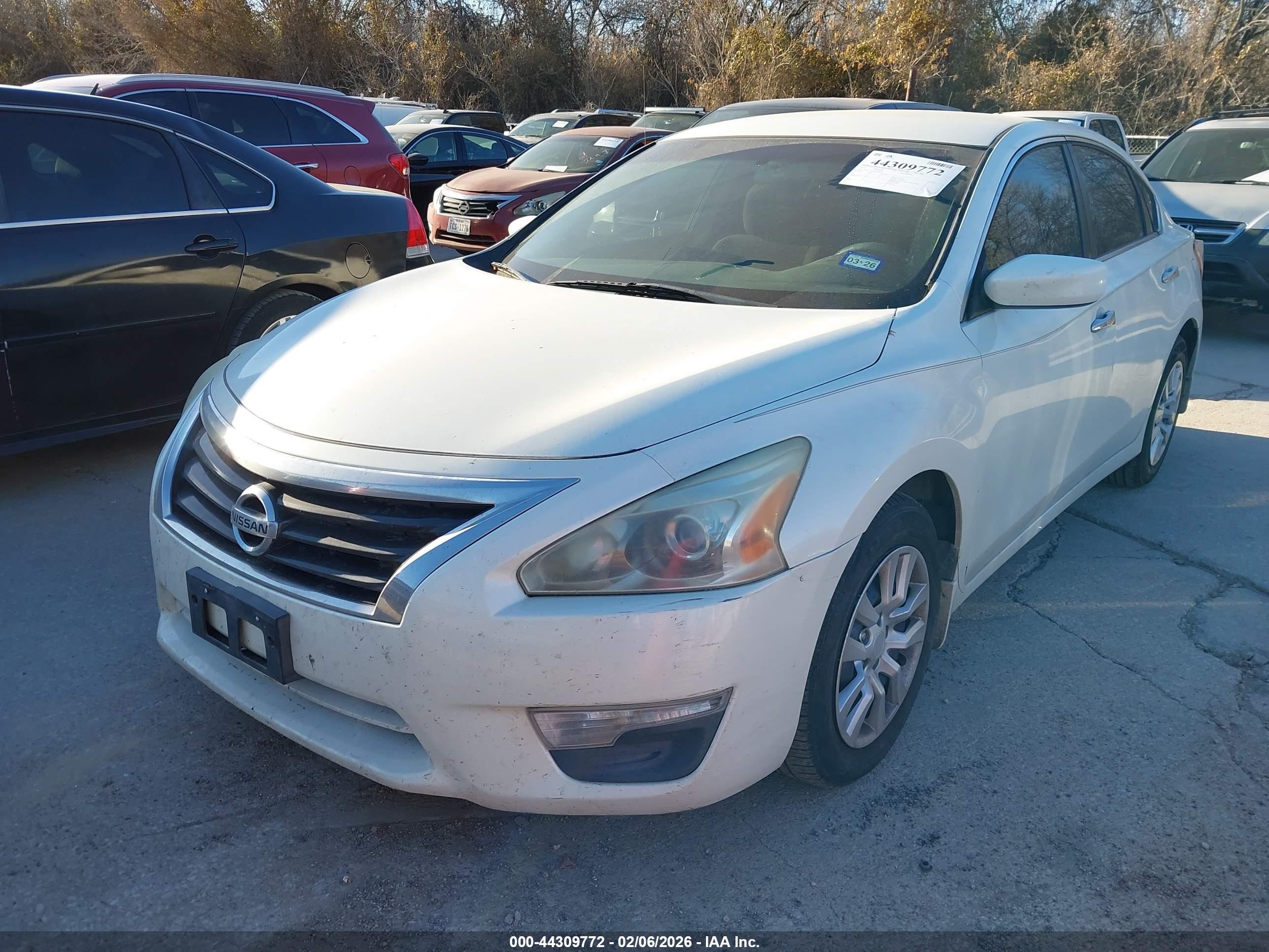 NISSAN ALTIMA image 2