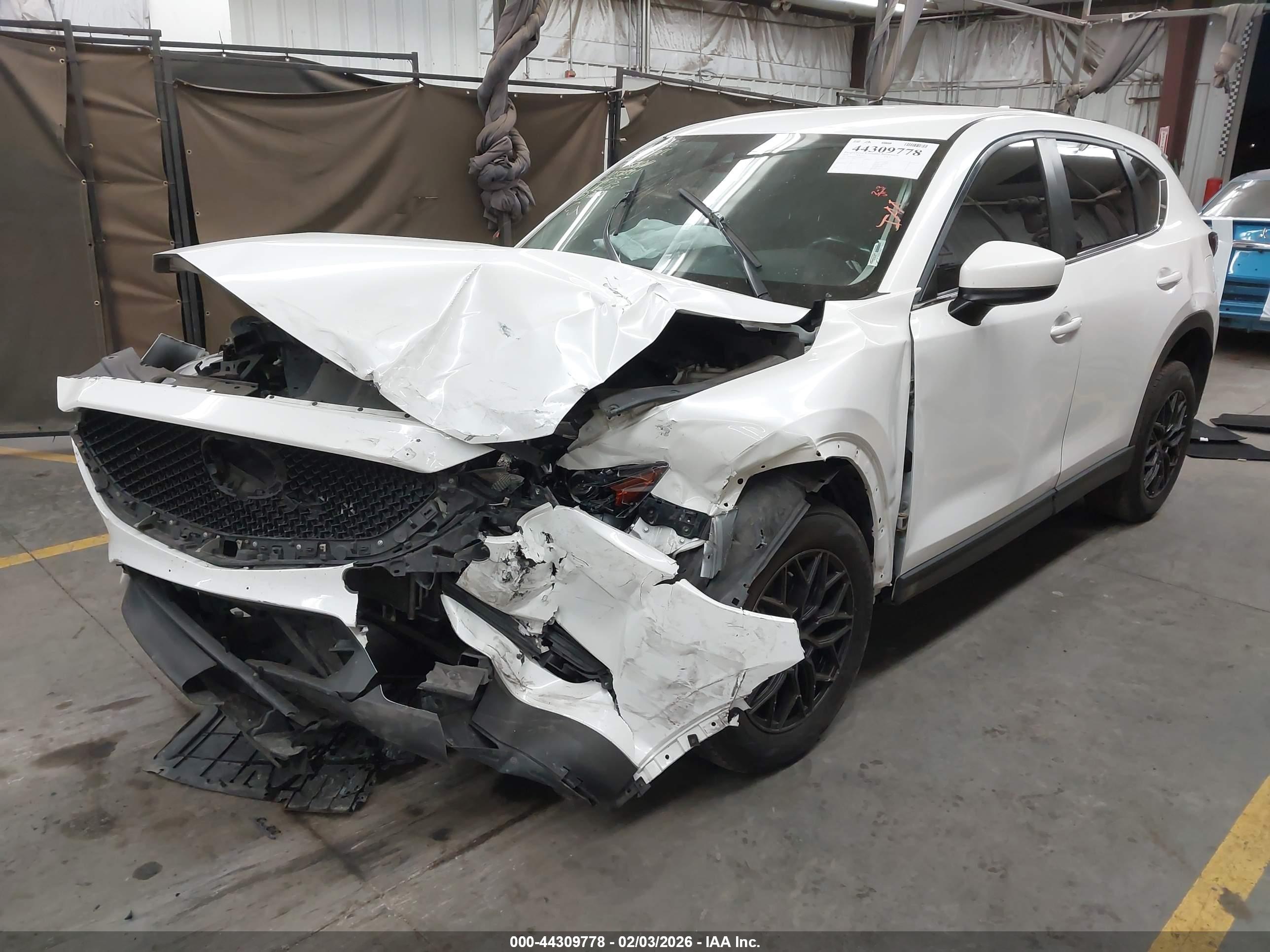 MAZDA CX-5 image 2