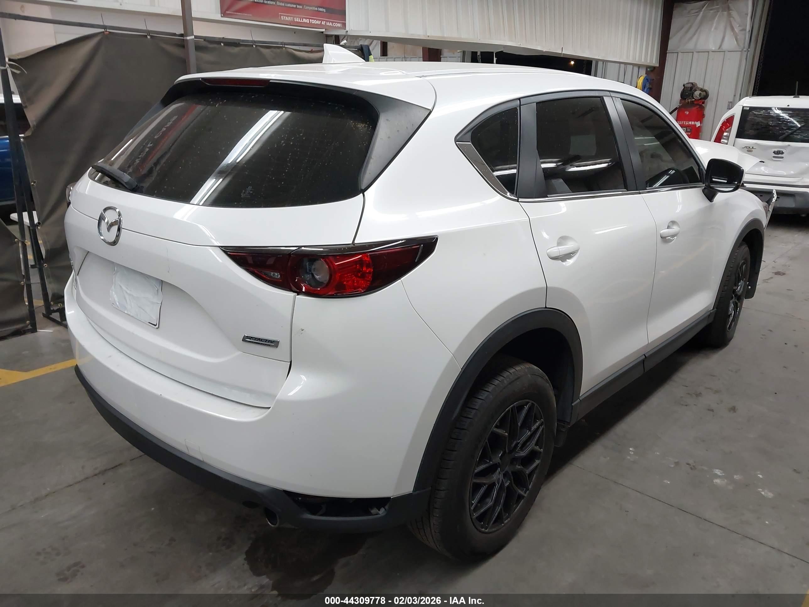 MAZDA CX-5 image 4