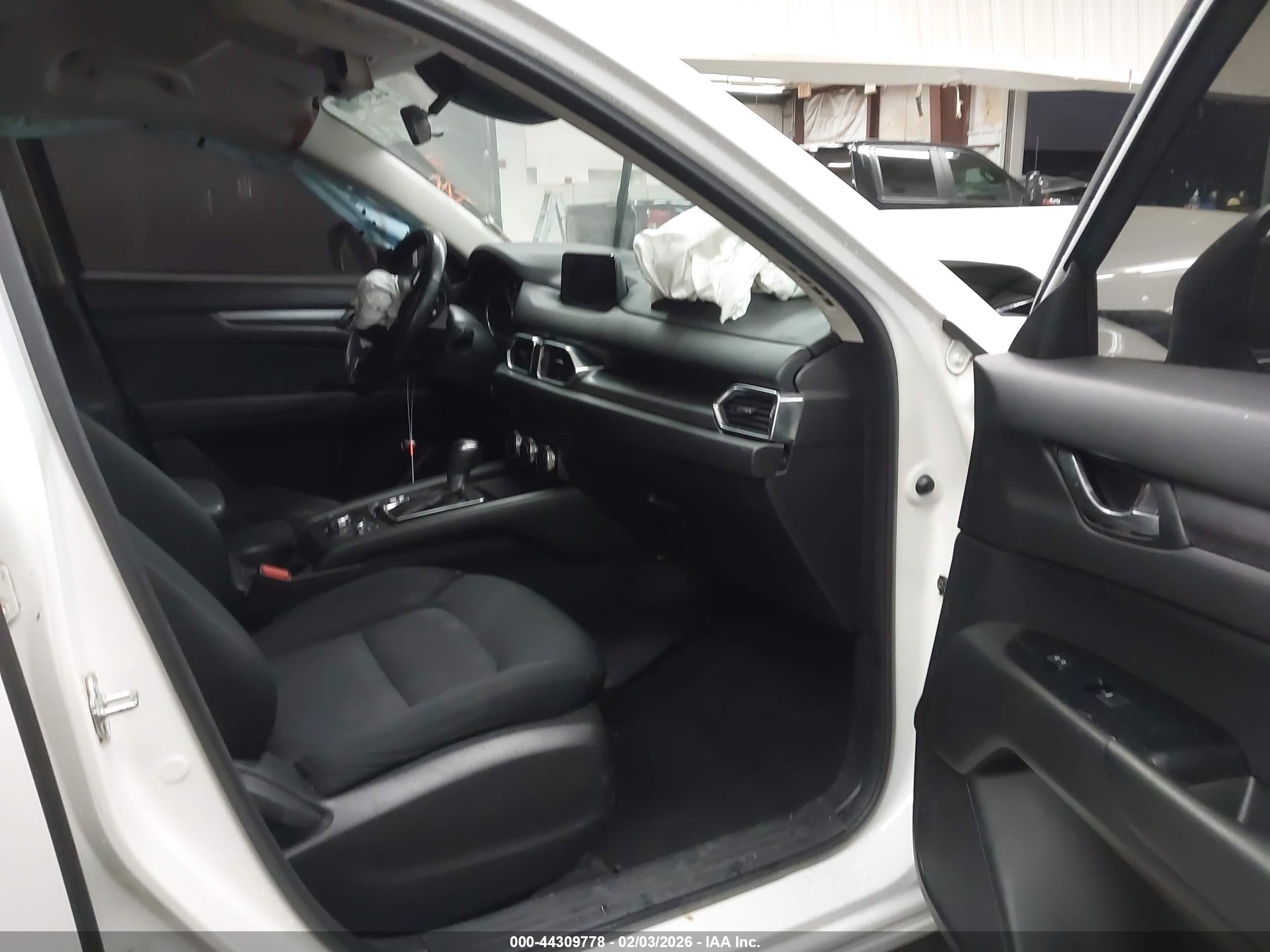 MAZDA CX-5 image 5