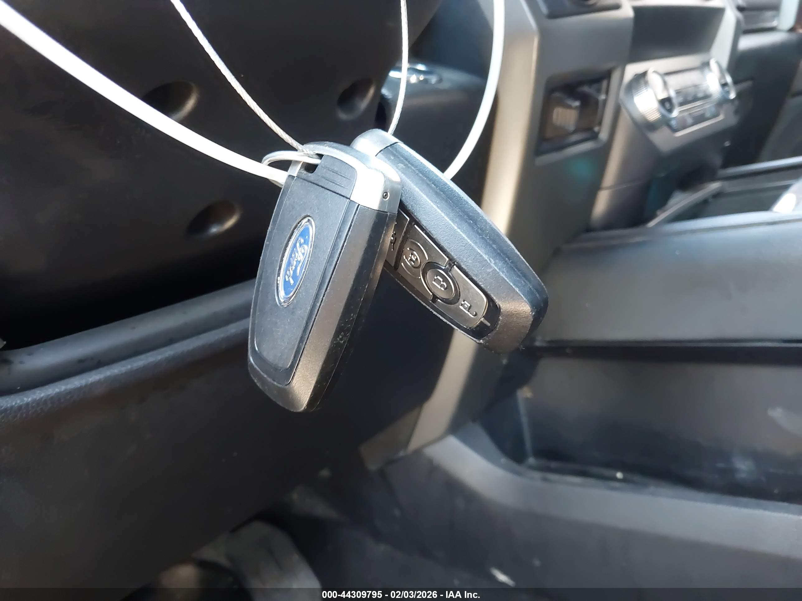 FORD EXPEDITION image 11