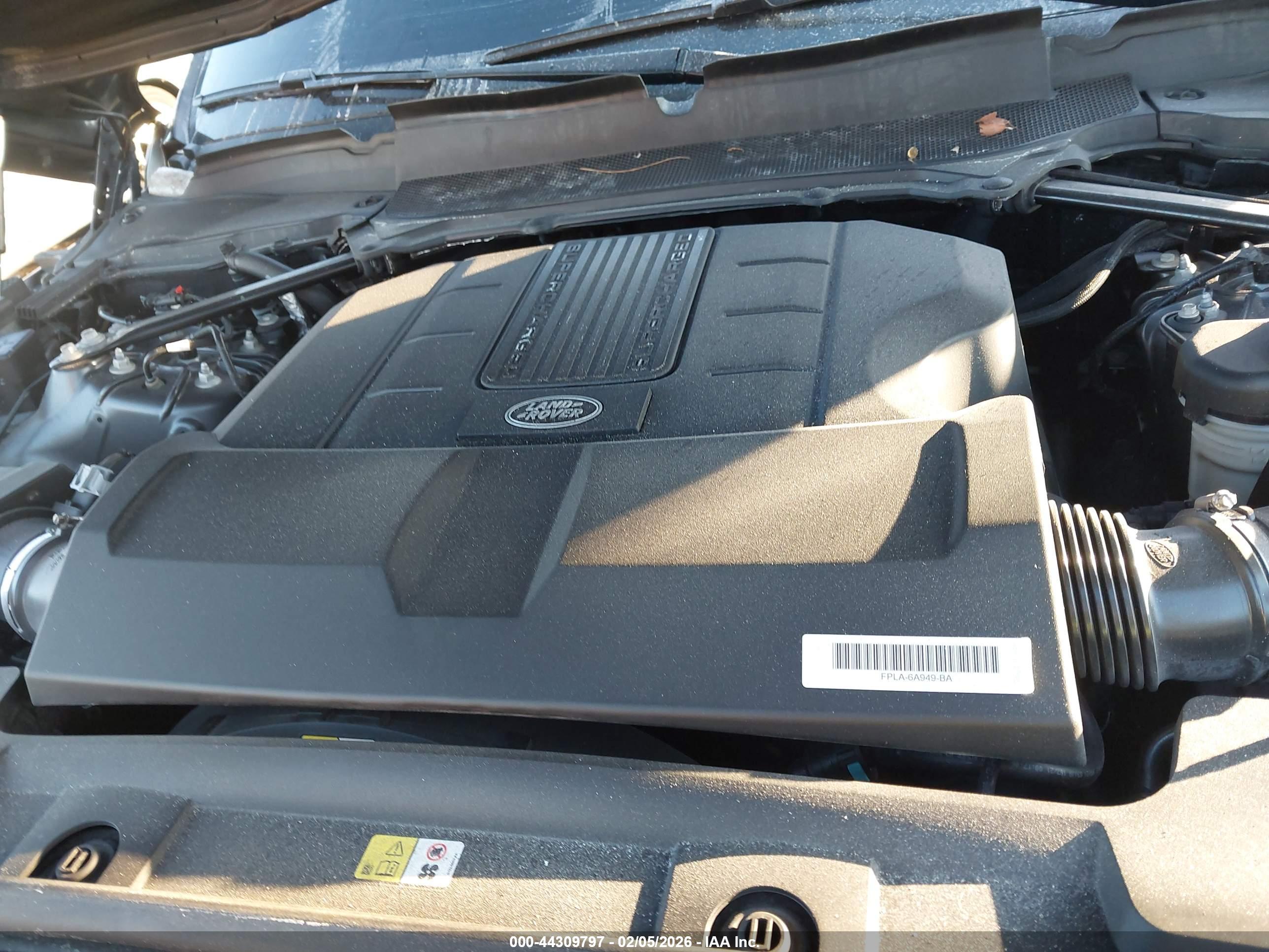 LAND ROVER image 10