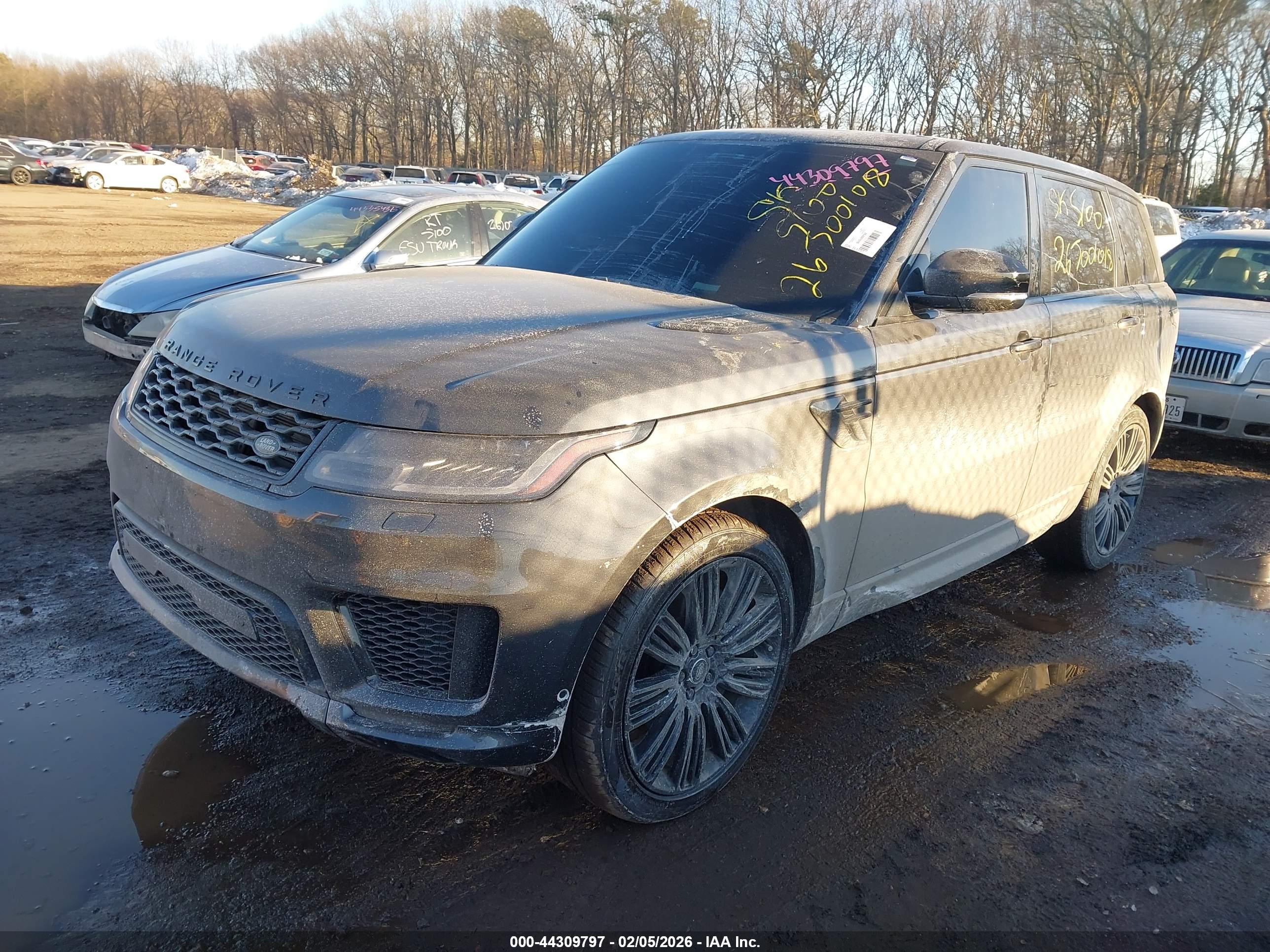 LAND ROVER image 2