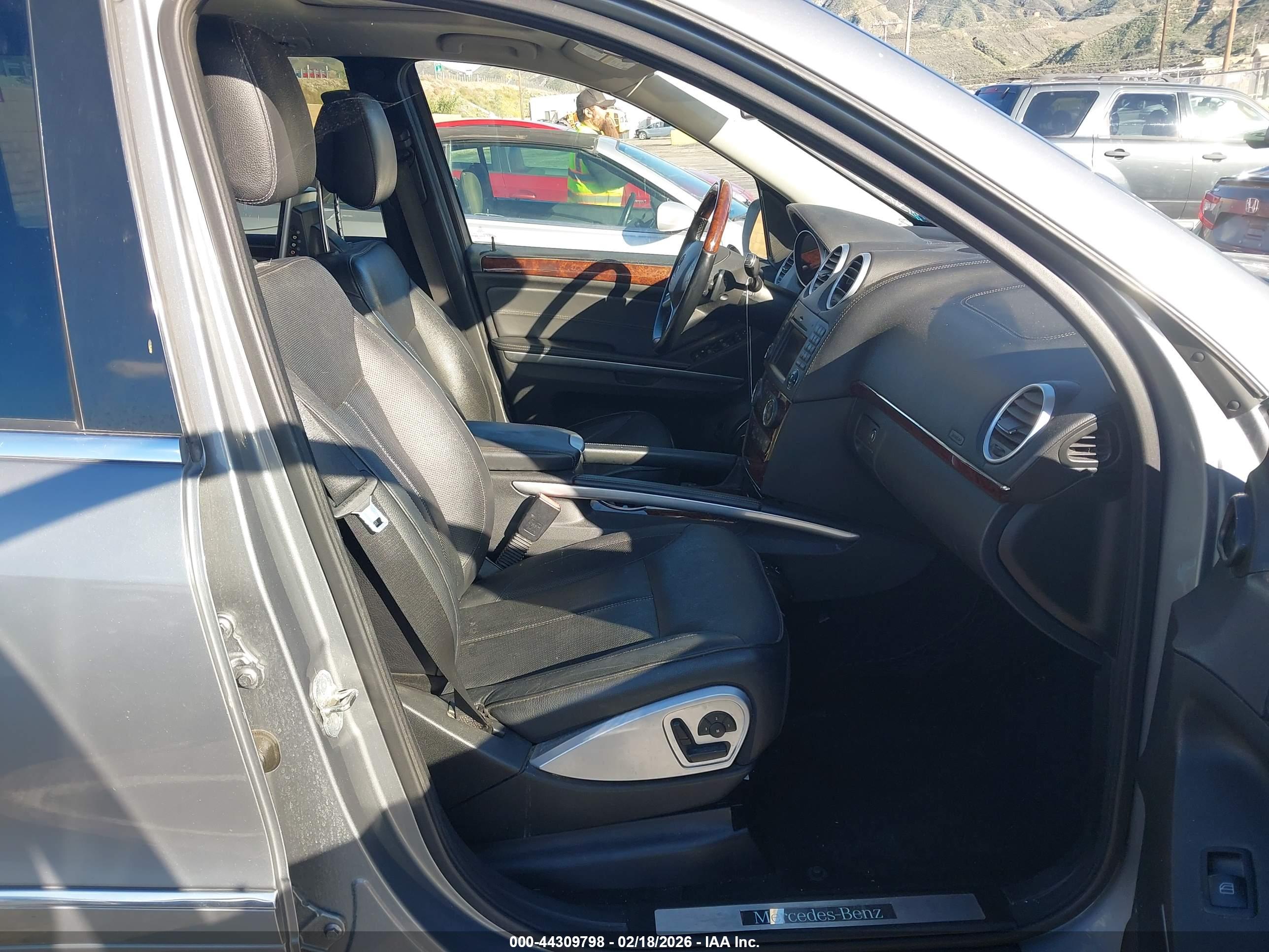 MERCEDES-BENZ GL image 5
