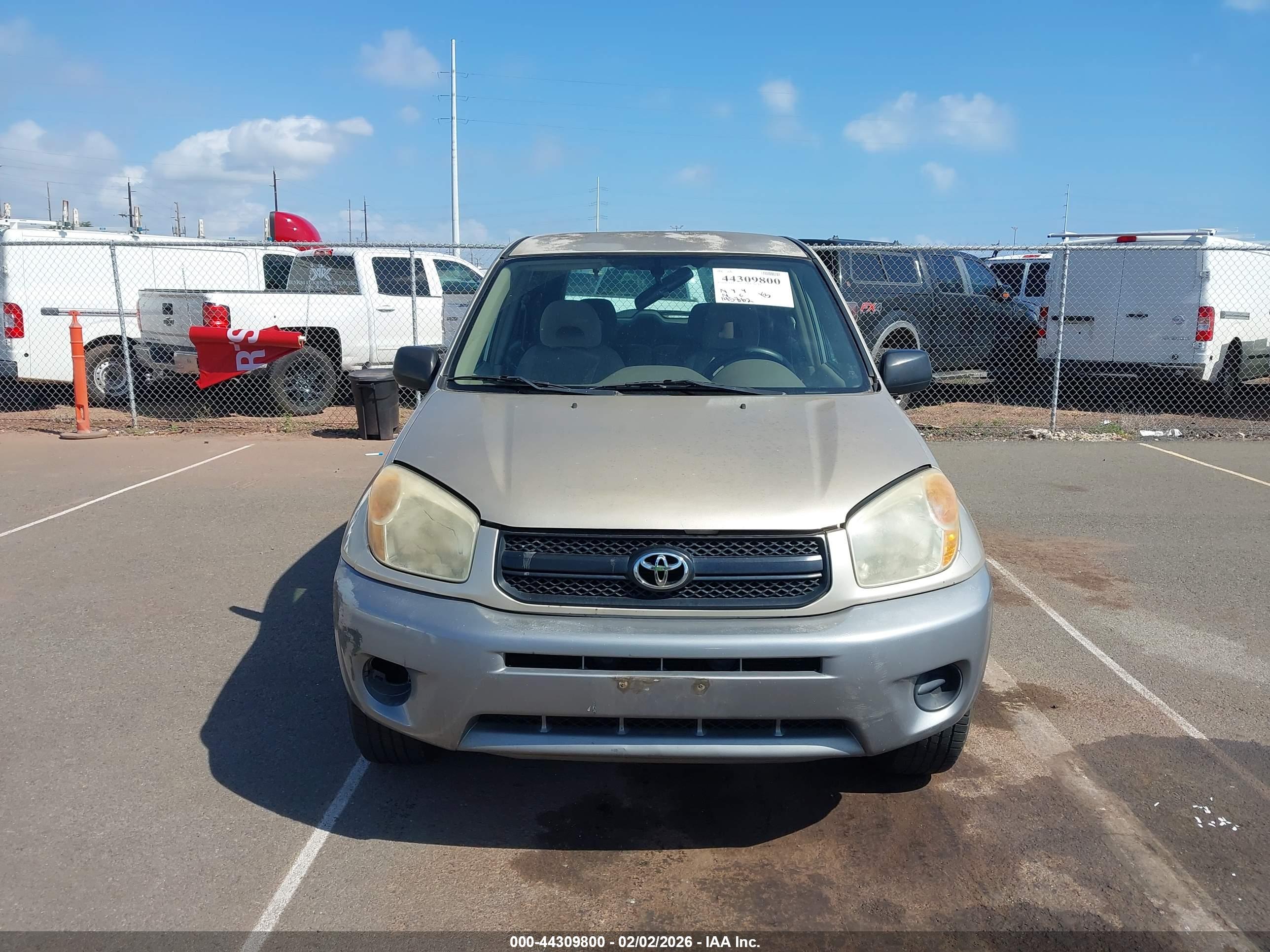 TOYOTA RAV4 image 6
