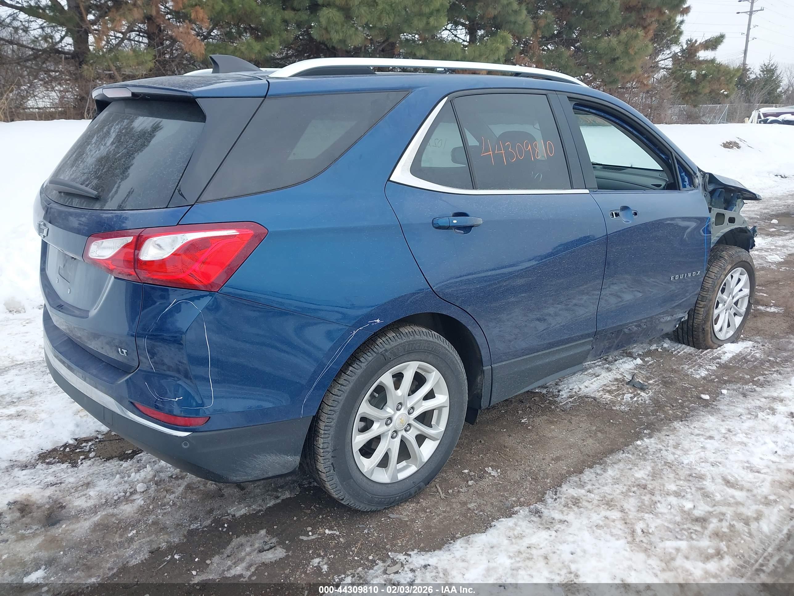 CHEVROLET EQUINOX image 4