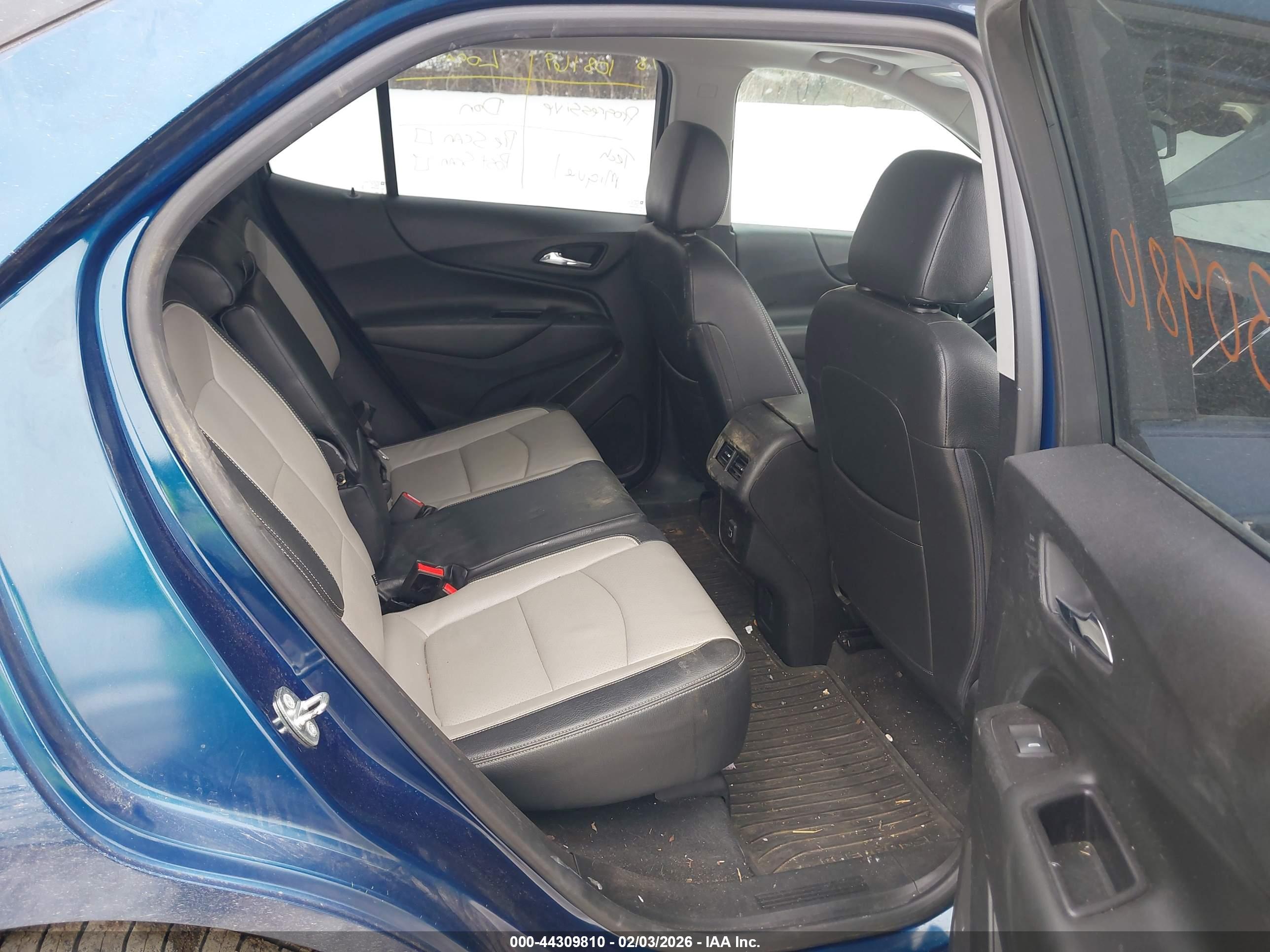 CHEVROLET EQUINOX image 8
